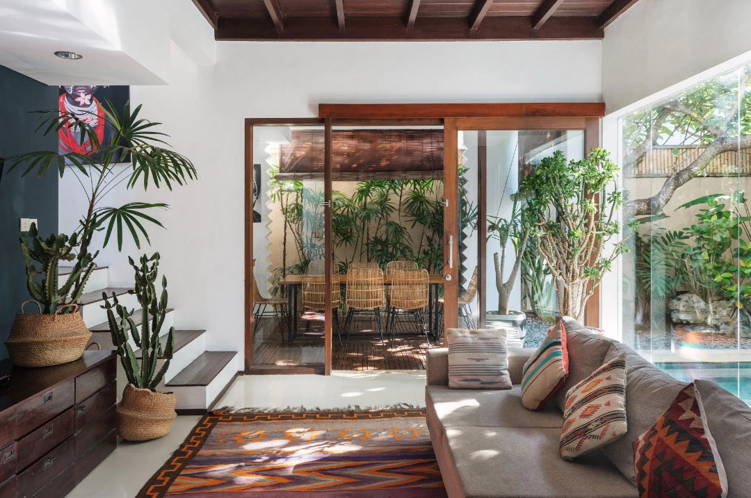 Living Room with Perfectly Sized Rug