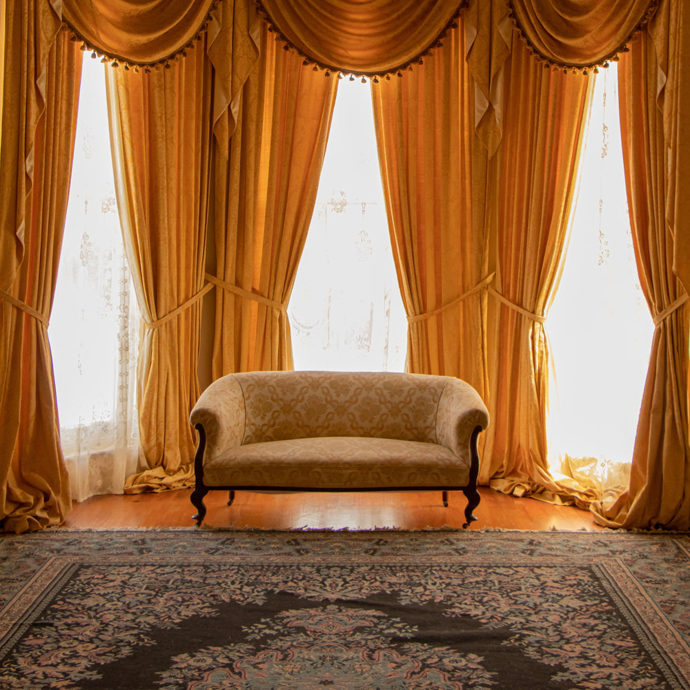 Deep Purple Carpet for Luxurious Touch