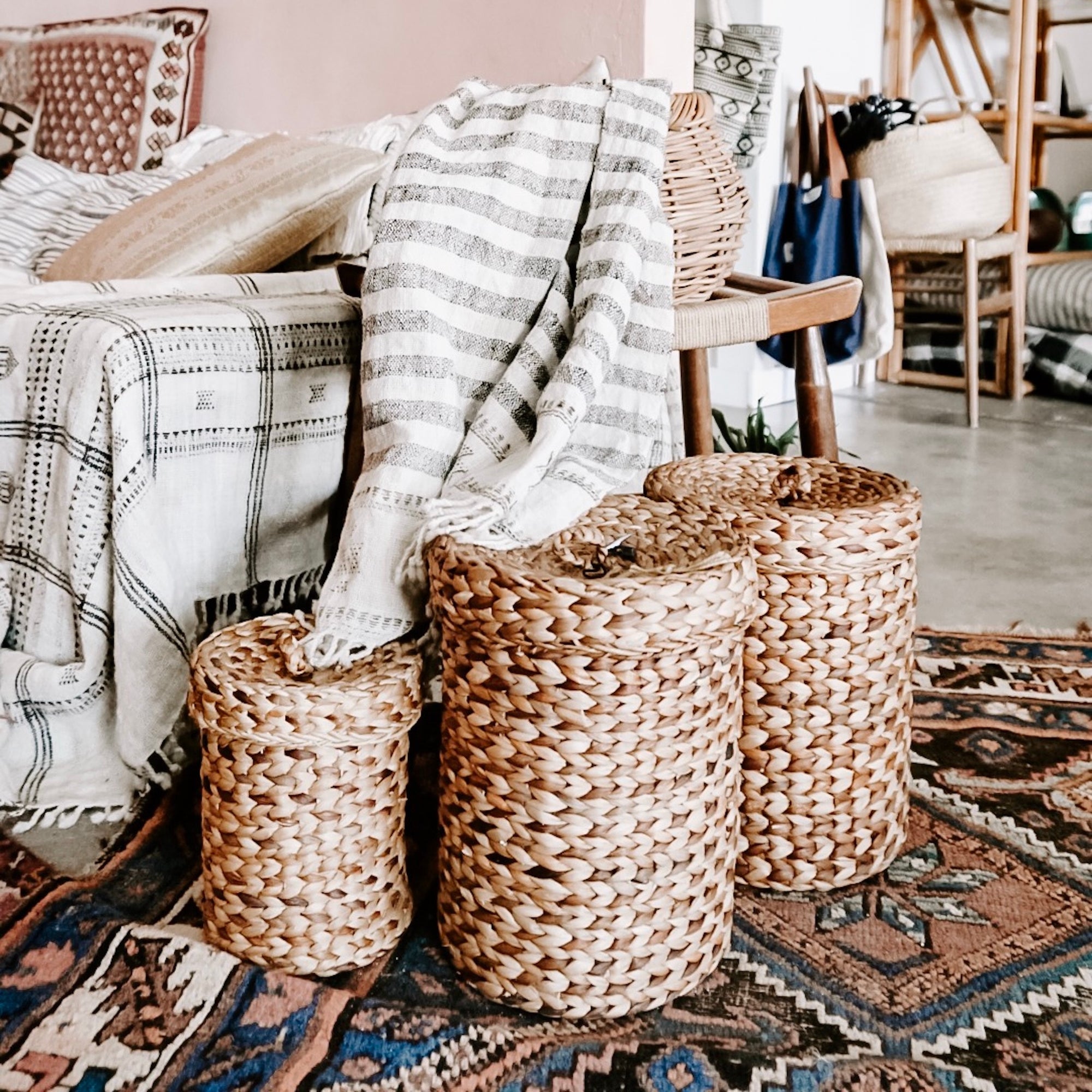 natural color Mid-century Decor Elements