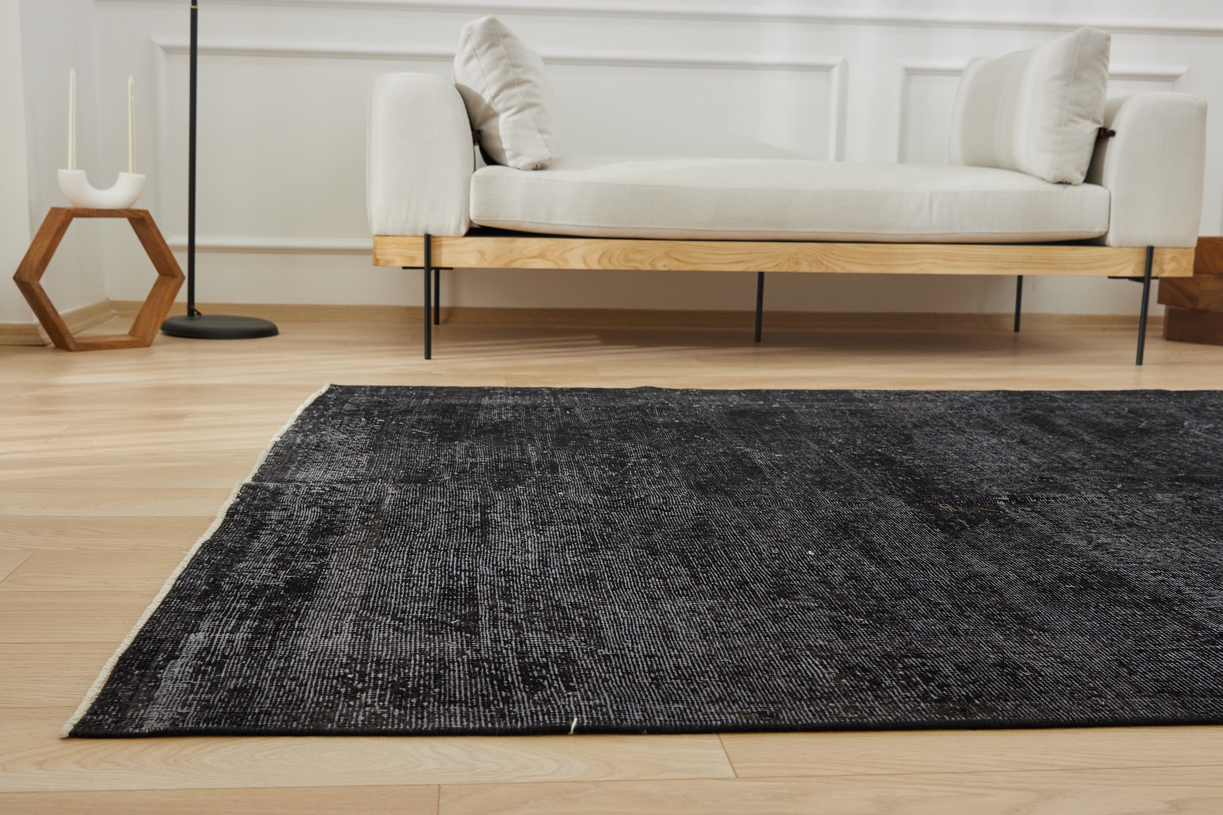 Unveiling Acacia | Turkish Rug Heritage | Vintage Carpet Grace | Kuden Rugs