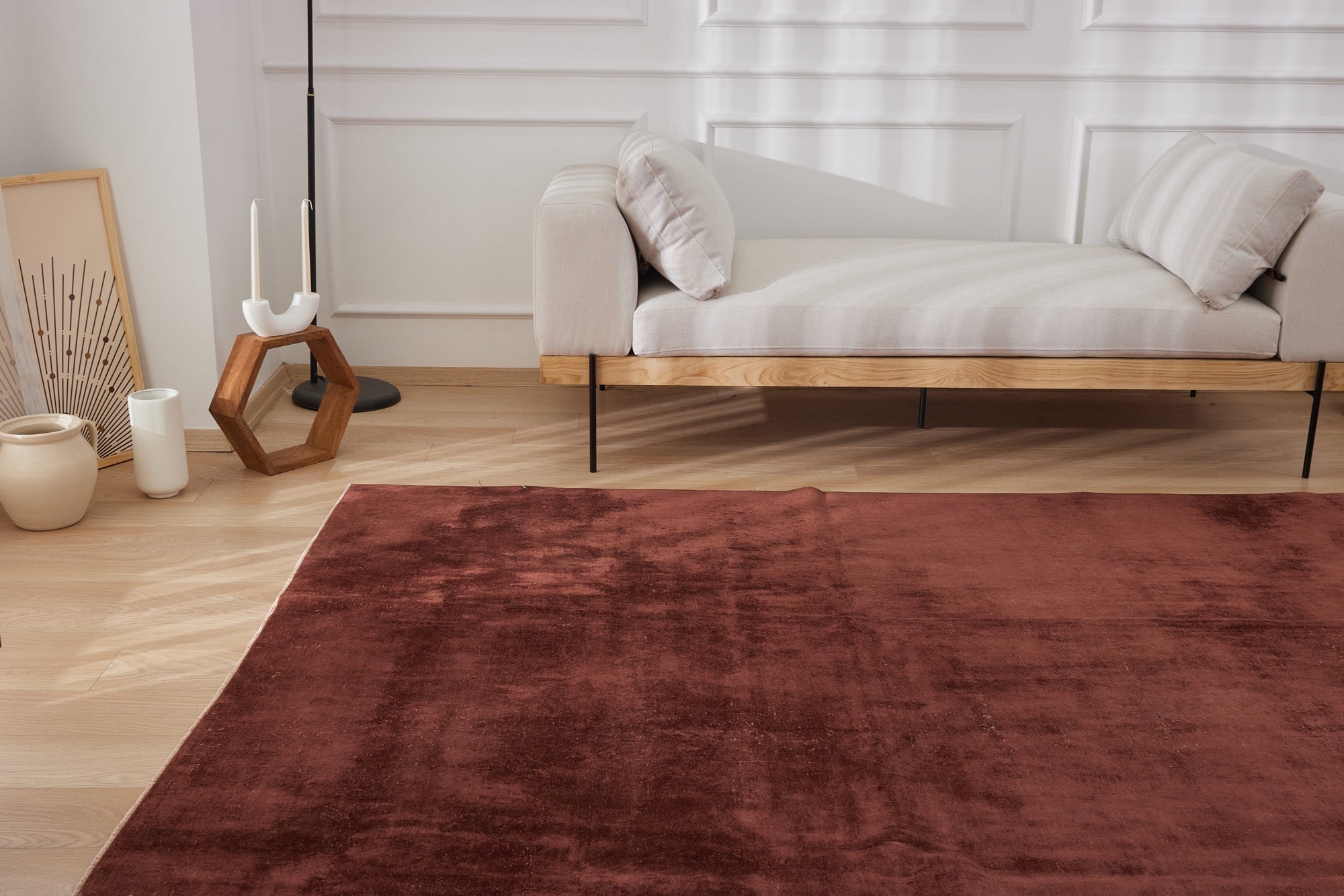 Embrace Agnola | Indian Rug Excellence | Vintage Carpet Prestige | Kuden Rugs