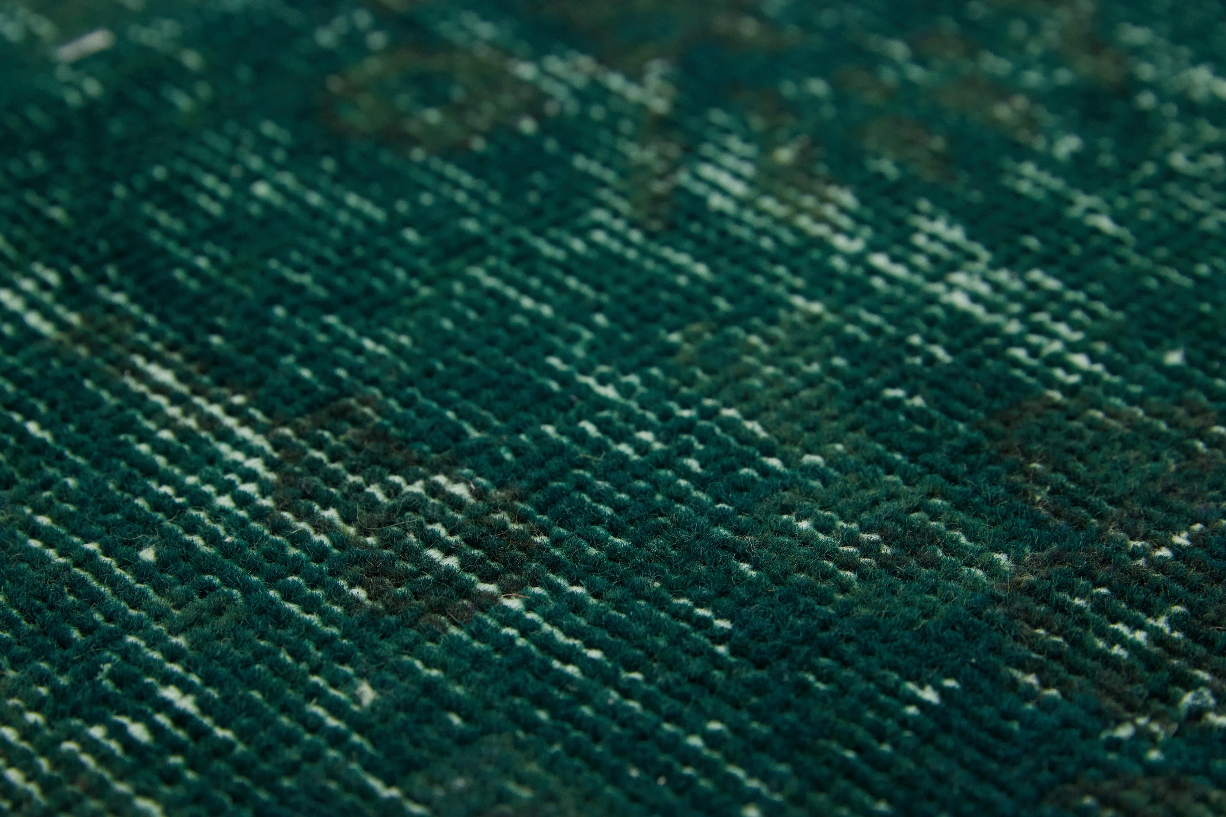 Vintage Plain Design - Aile's Expert Weaving | Kuden Rugs