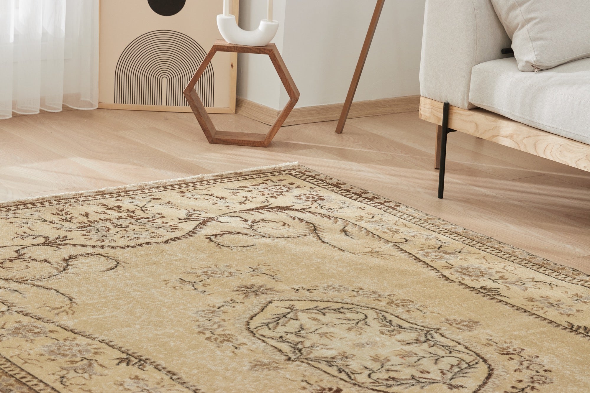 Aislin | Hand-Knotted Wool-Cotton Carpet | Kuden Rugs