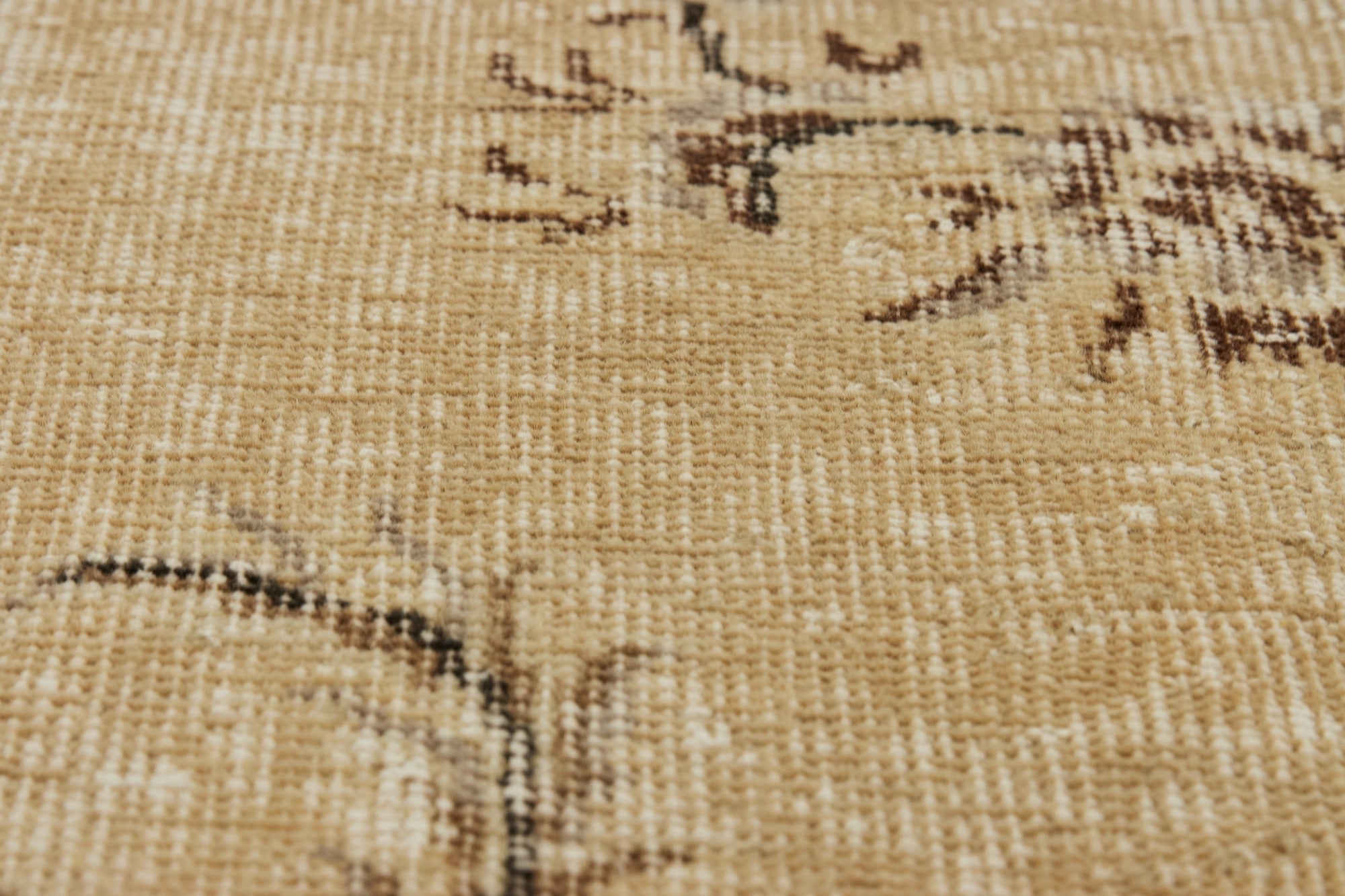 Aislin | Unique Turkish Rug Craftsmanship | Kuden Rugs