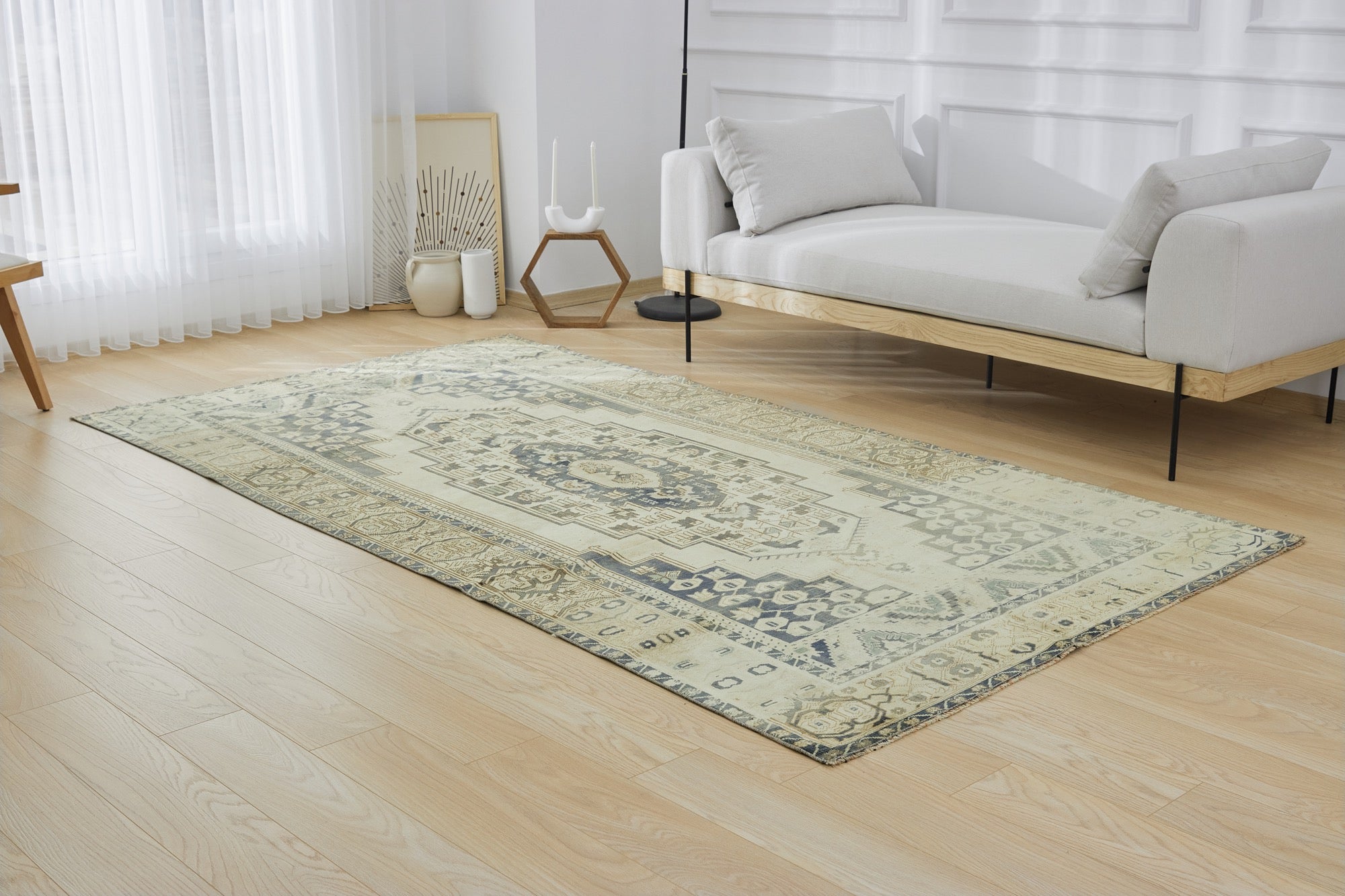 Aleaseya | Anatolian Elegance | Hand-Knotted Wool Carpet | Kuden Rugs