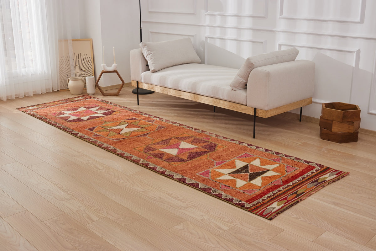 Aubree | Oriental Elegance | Hand-Knotted Wool Carpet | Kuden Rugs
