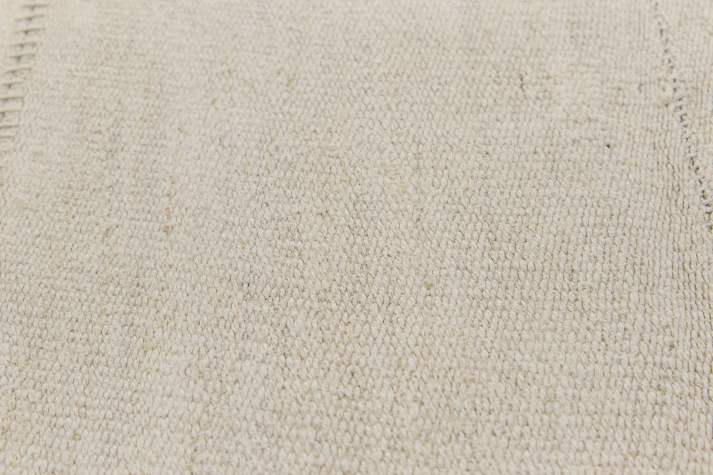 Aurea: An Enchanting Turkish Hemp Rug with a Crisp, Clean Palette | Kuden Rugs