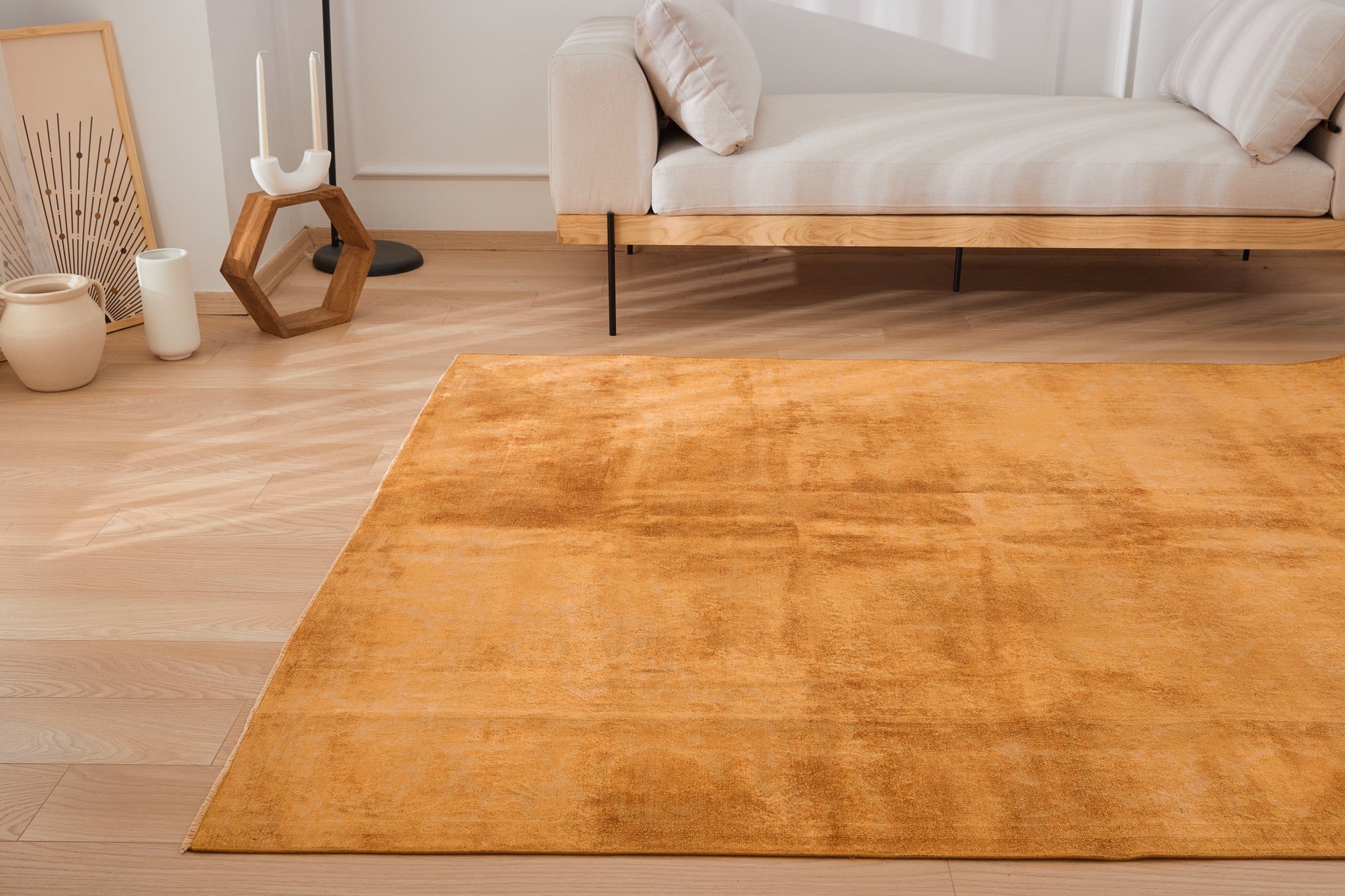 Embrace Beitah | Indian Rug Excellence | Vintage Carpet Prestige | Kuden Rugs