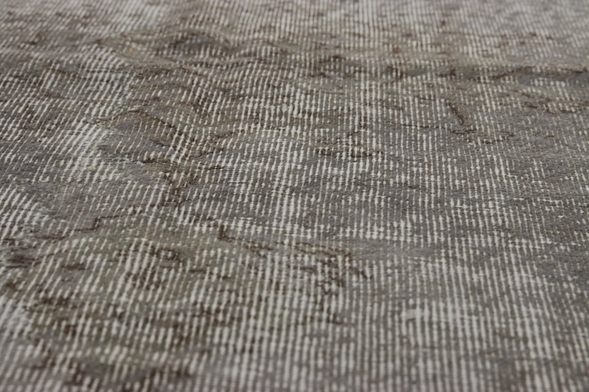 Calisto | Time-Honored Elegance in a Wool Rug | Kuden Rugs