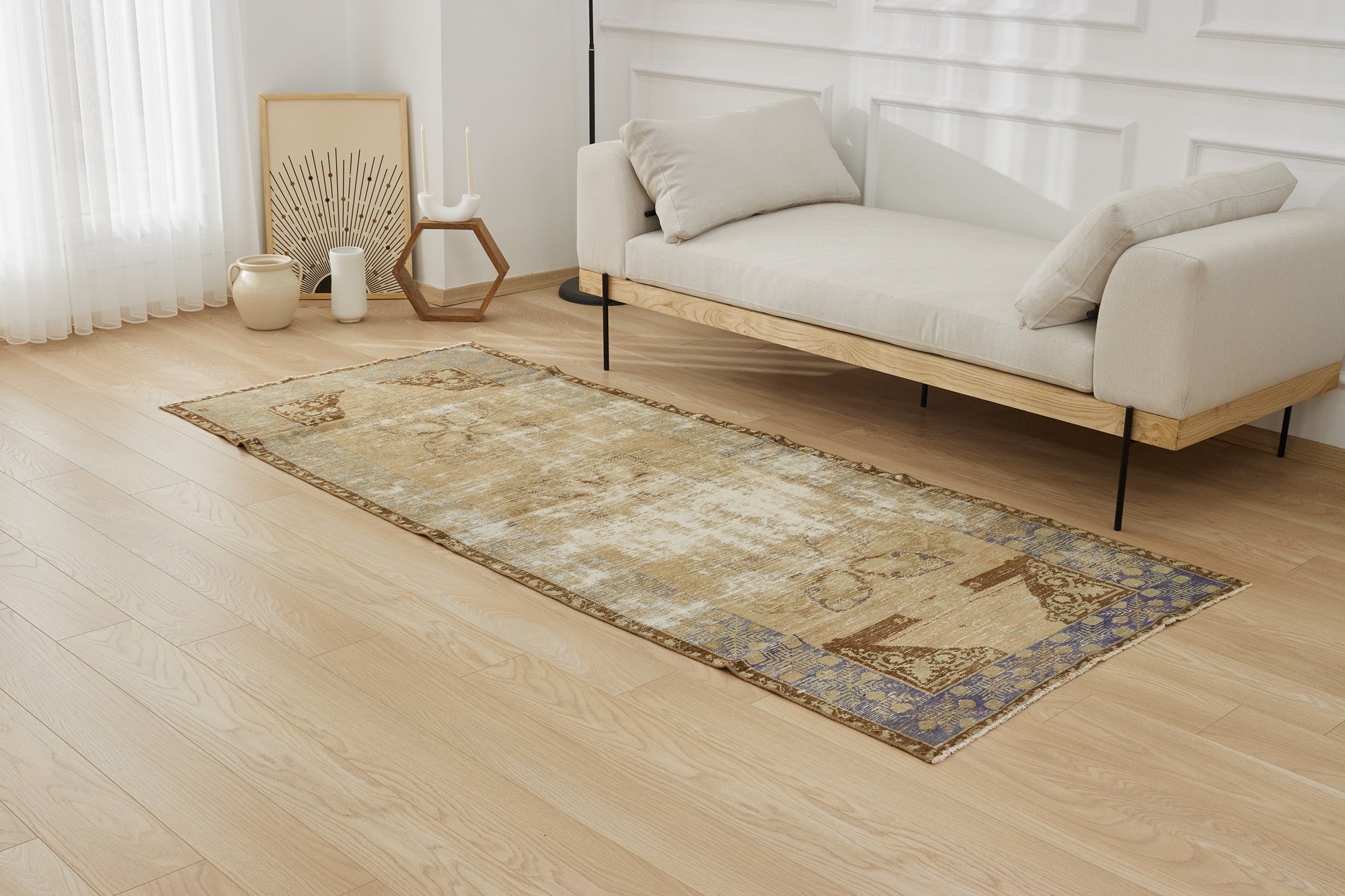 Dagmaryah | Hand-Knotted Elegance in a Turkish Rug | Kuden Rugs