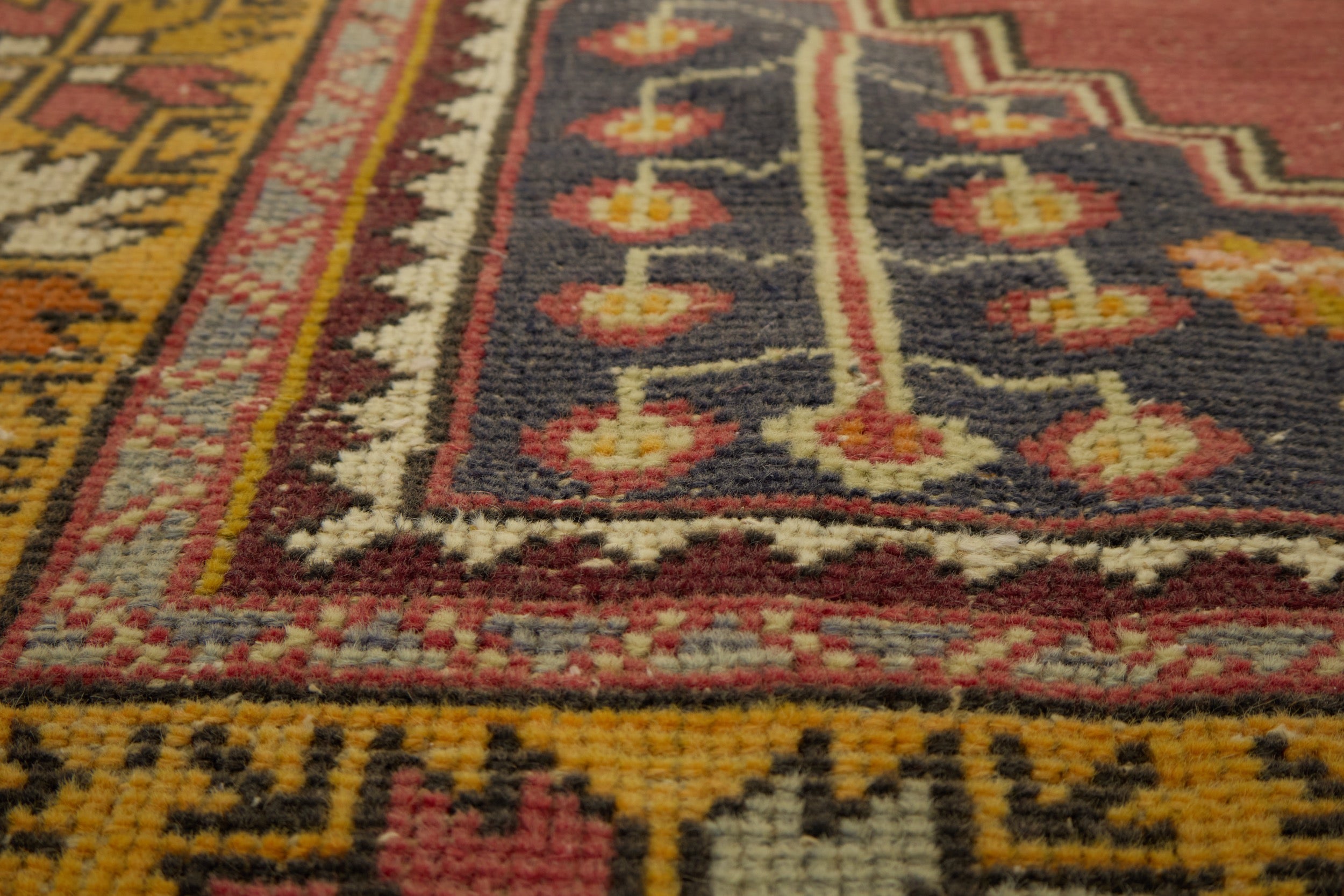 Diya - Vintage Turkish Anatolian Rug