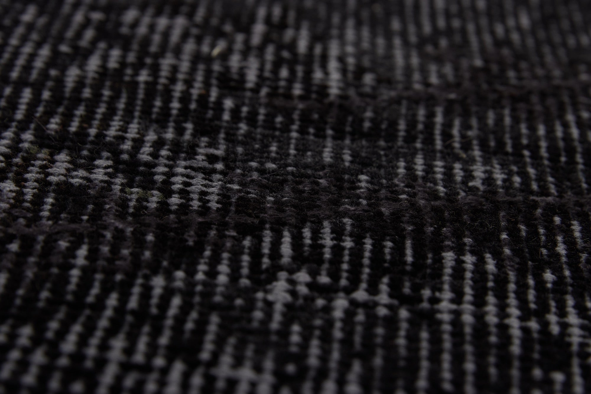 Eilise | Classic Plain Pattern Vintage Rug | Kuden Rugs