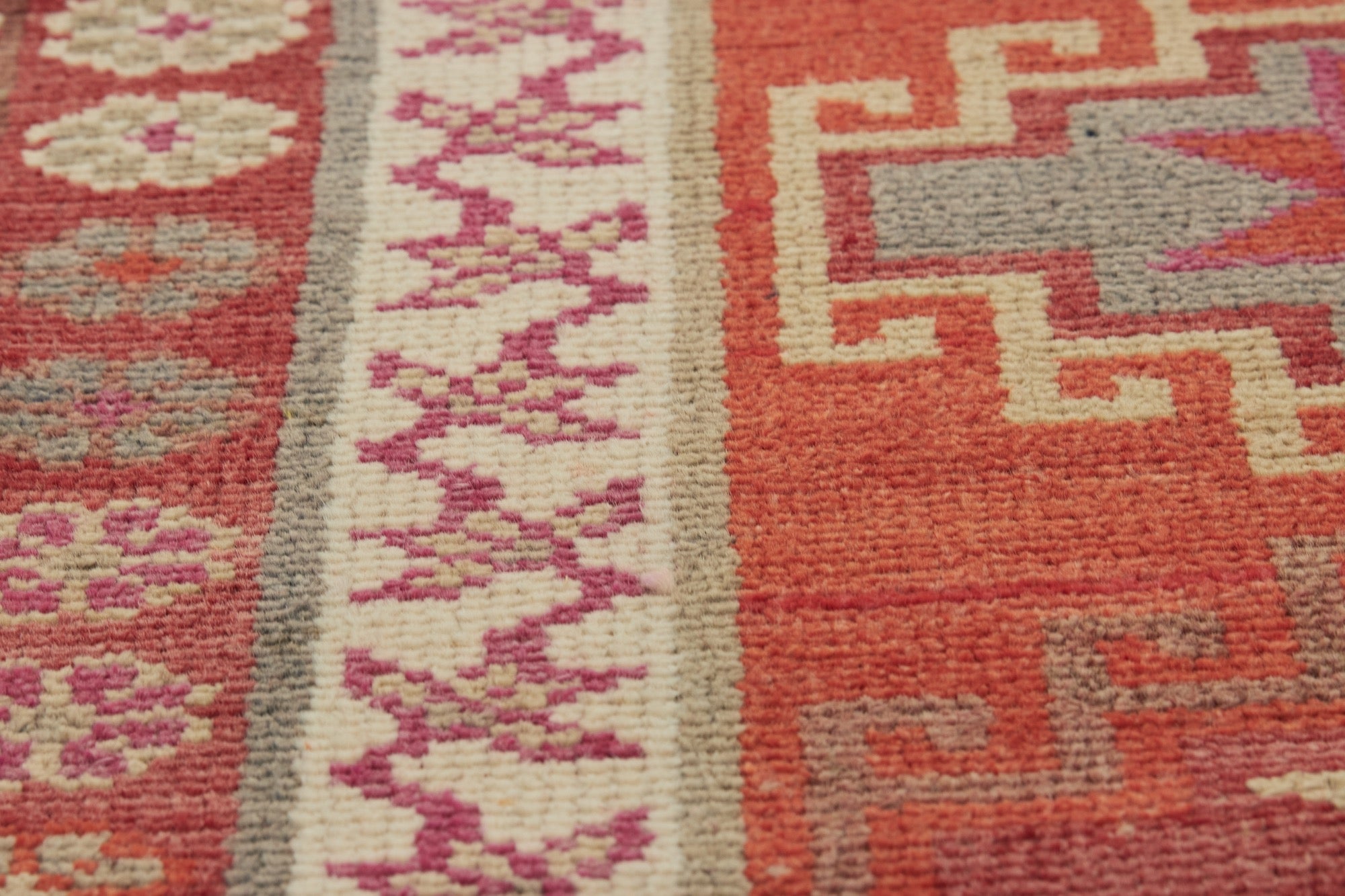 Elaina | Sophisticated Vintage Rug with Artisan Quality | Kuden Rugs