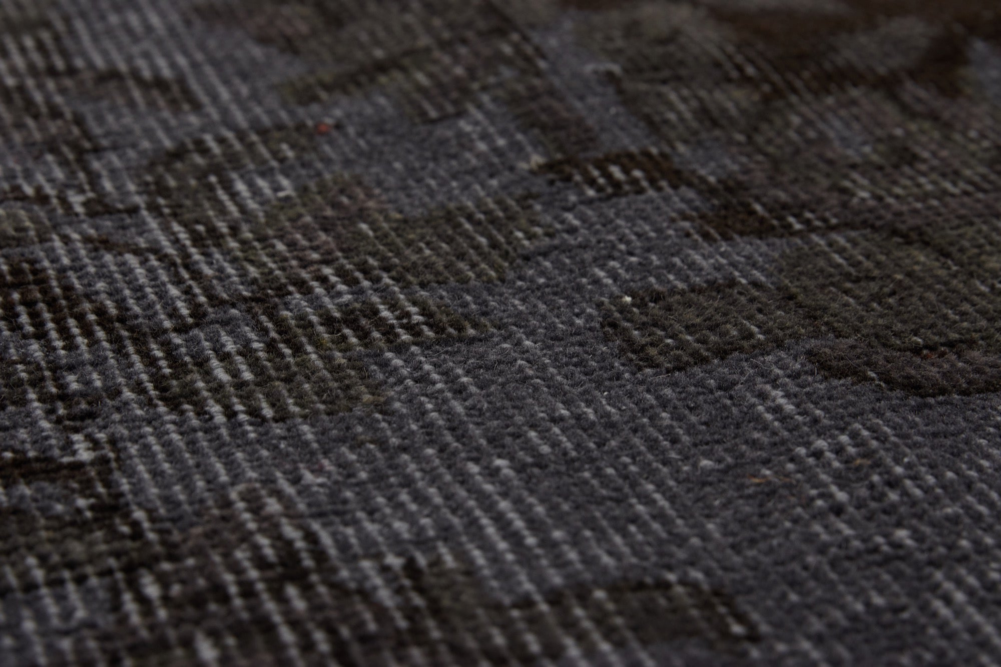 Ellen | Sophisticated Black Vintage Rug | Kuden Rugs