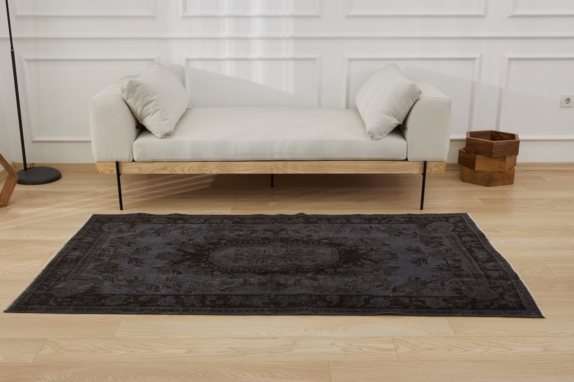 Ellen | Unique Low-Pile Turkish Rug | Kuden Rugs