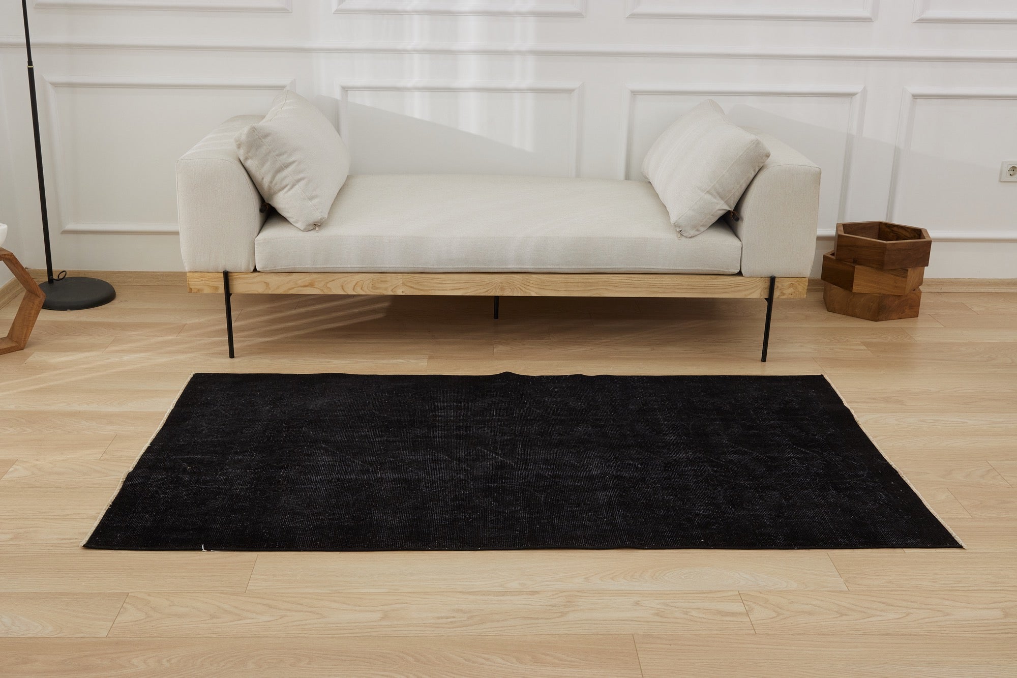 Elvera | Timeless Turkish Area Rug in Sophisticated Black | Kuden Rugs