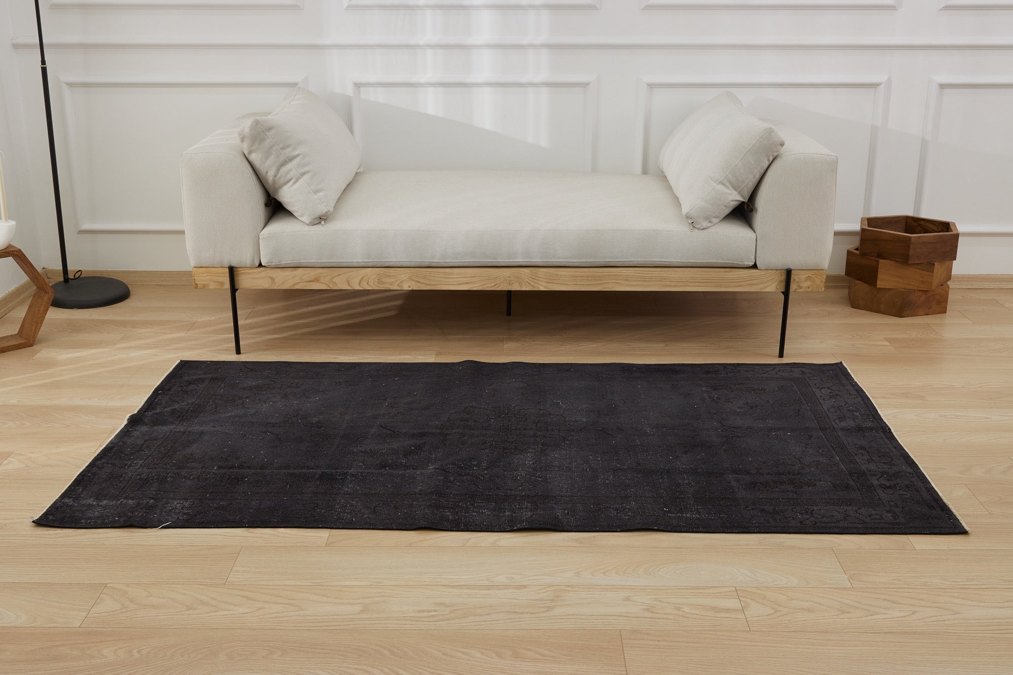 Emylee | Elegant Low-Pile Wool and Cotton Rug | Kuden Rugs