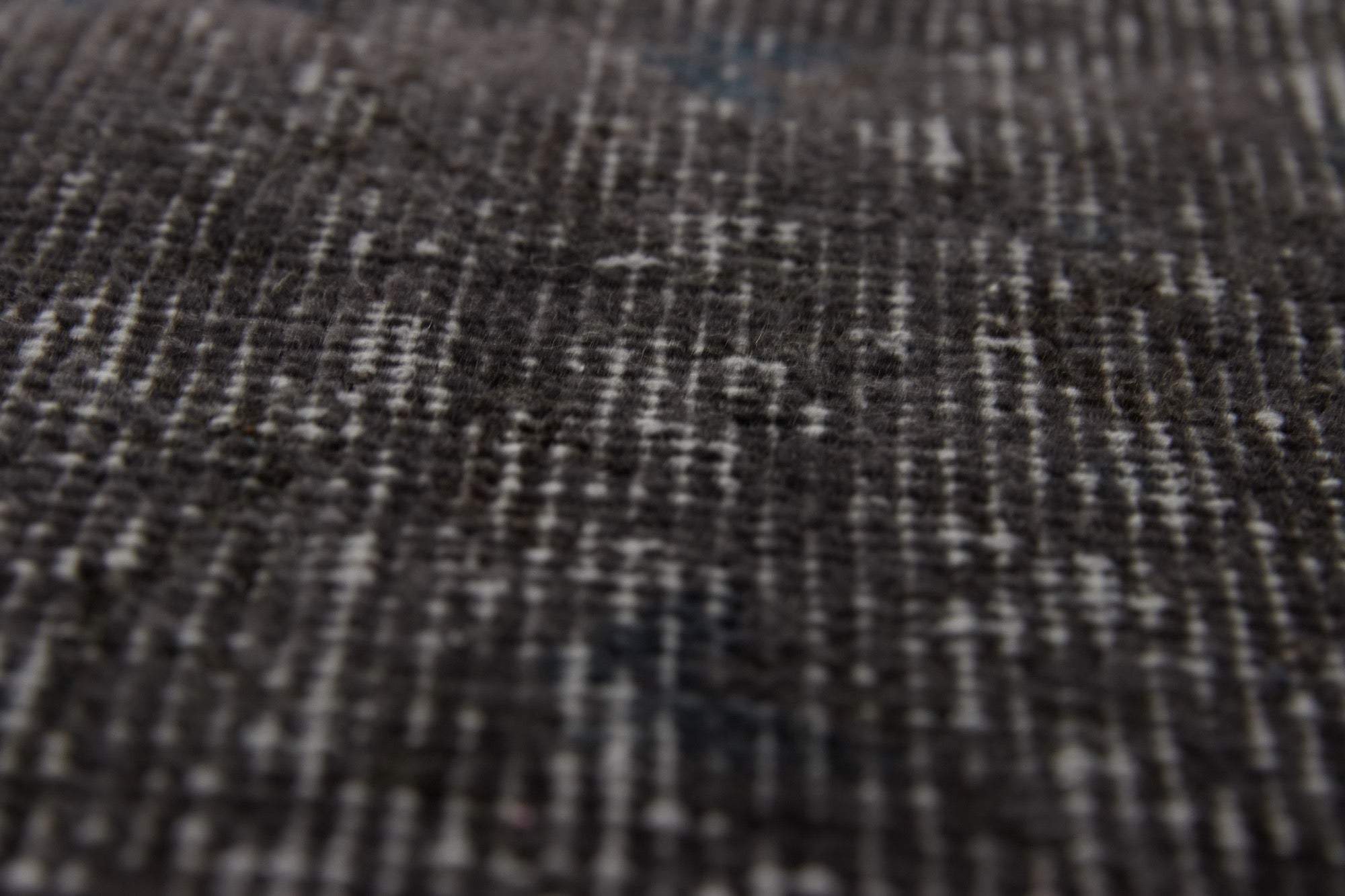 Esther | Sophisticated Plain Pattern Vintage Rug | Kuden Rugs