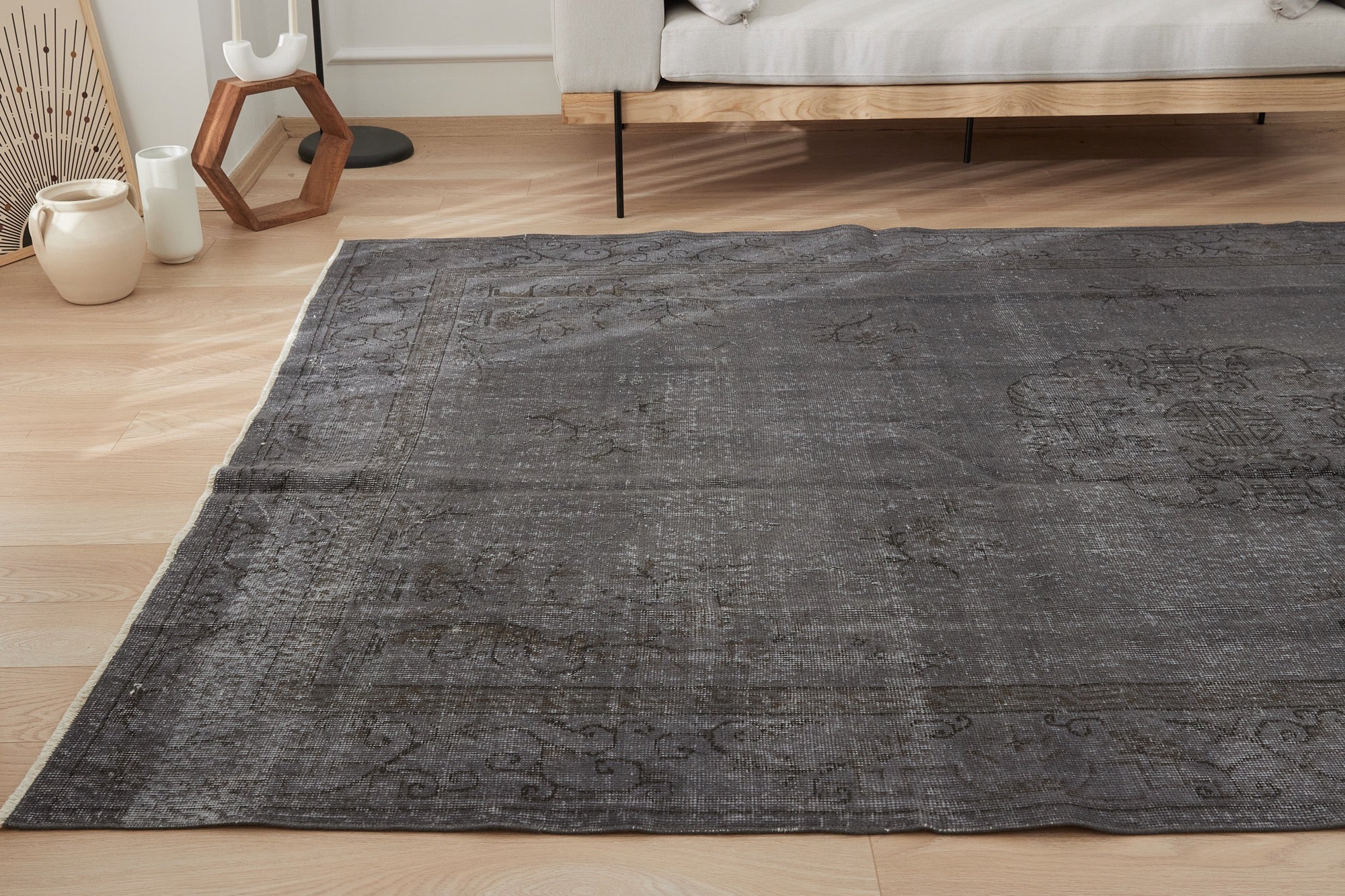 Fannia | Unique Low-Pile Turkish Area Rug | Kuden Rugs