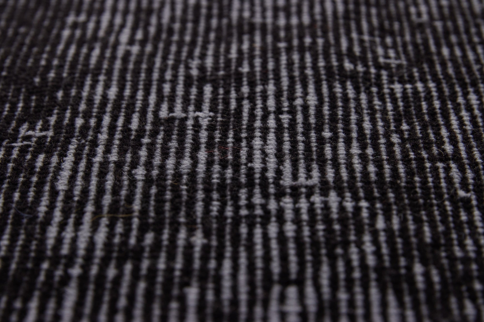 Faronah | Sophisticated Plain Pattern Vintage Rug | Kuden Rugs