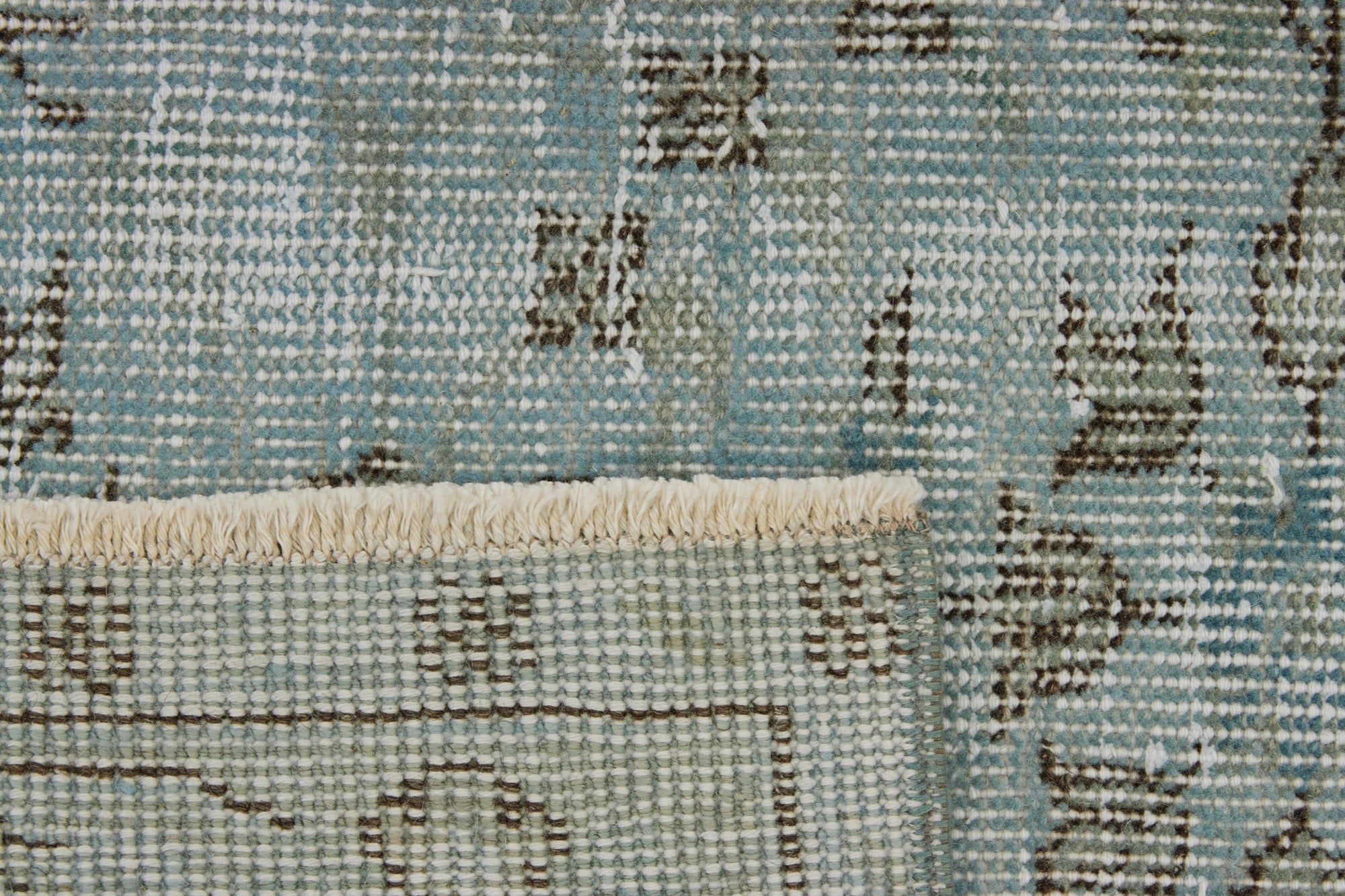 Farria | Artisan Crafted Rug with Contemporary Flair | Kuden Rugs