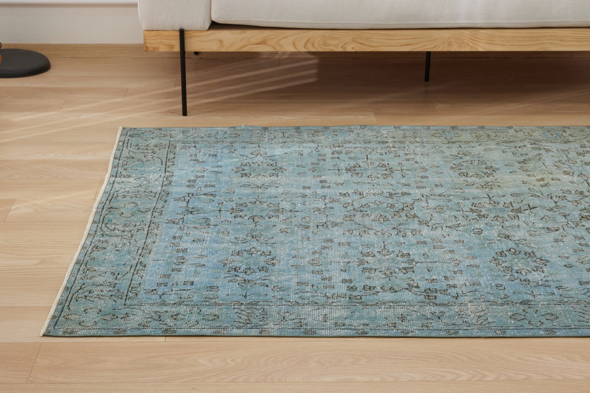 Farria | Unique Turkish Rug with Allover Design | Kuden Rugs