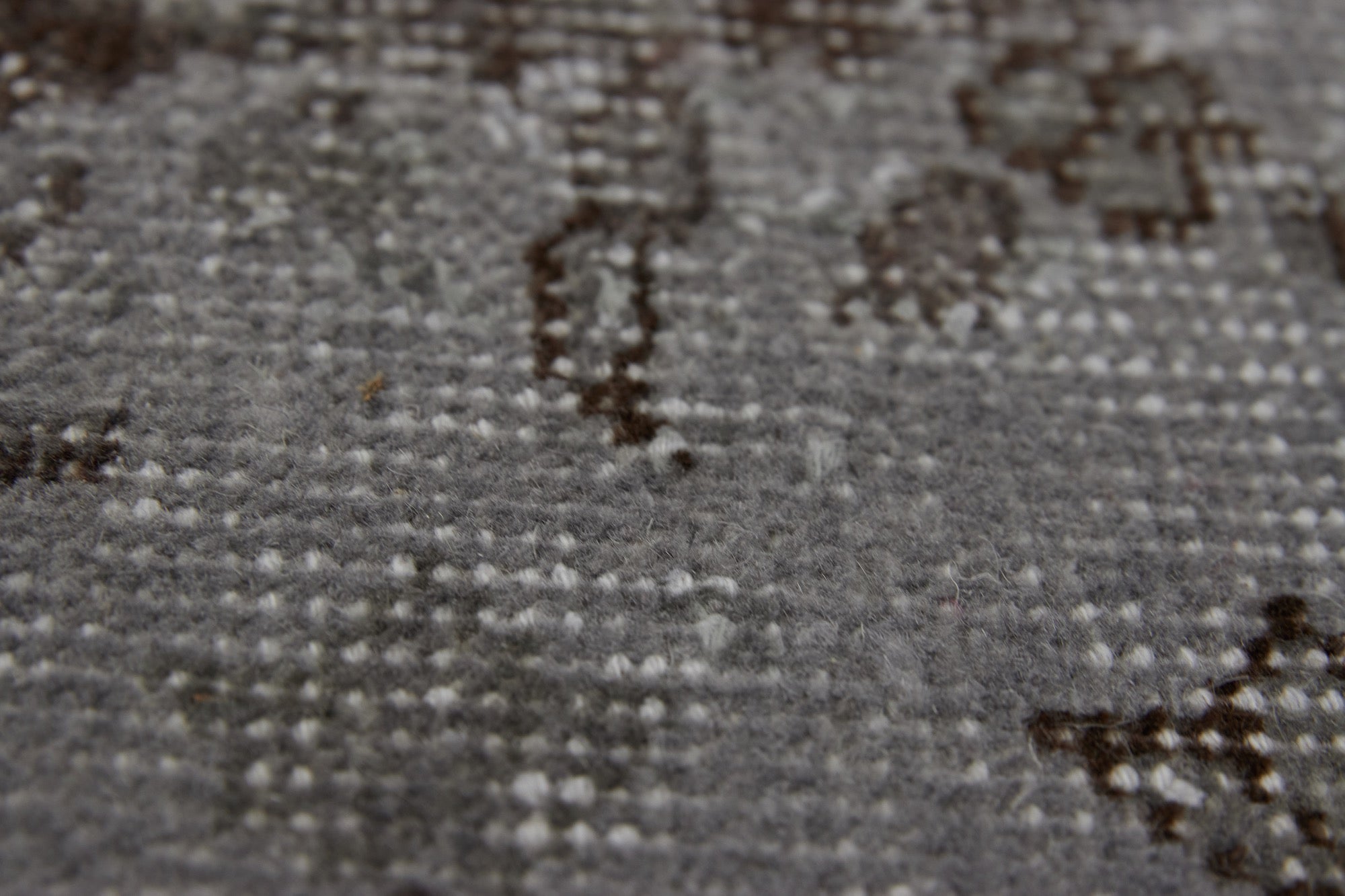 Fingula | Timeless Vintage Rug with Modern Flair | Kuden Rugs