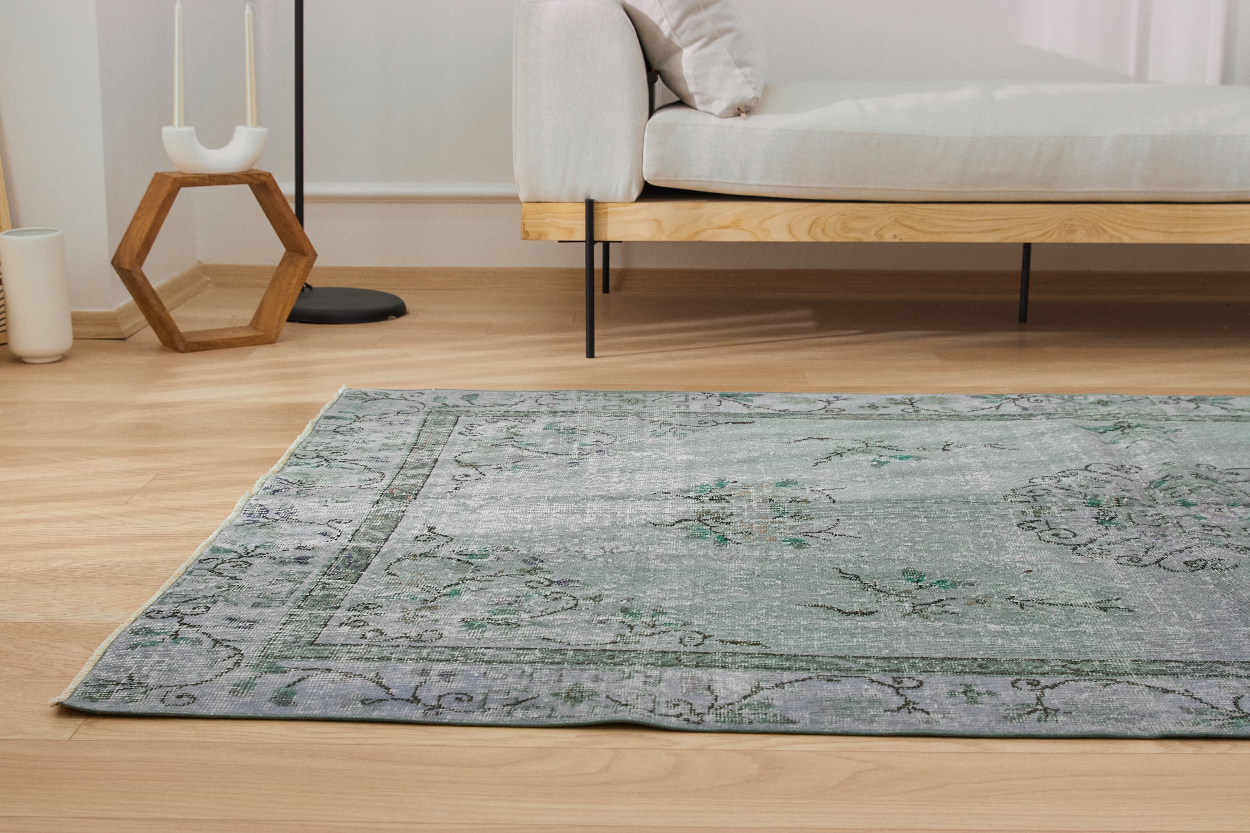 1970's Vintage Reinvention - Florence's Luxurious Carpet Art | Kuden Rugs