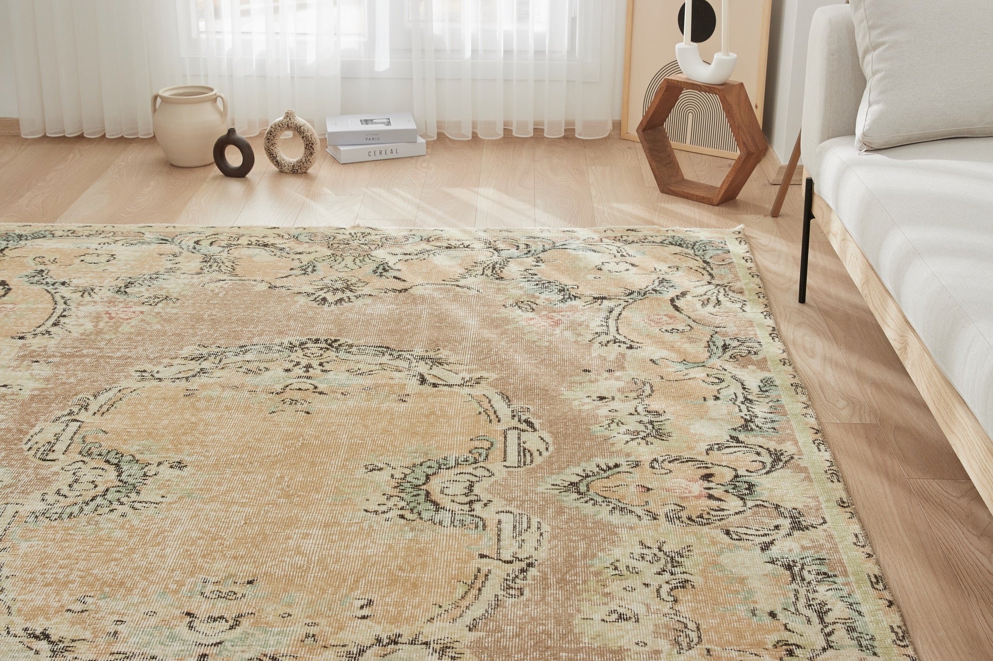 Galynah | Timeless Design | Handmade Vintage Carpet | Kuden Rugs