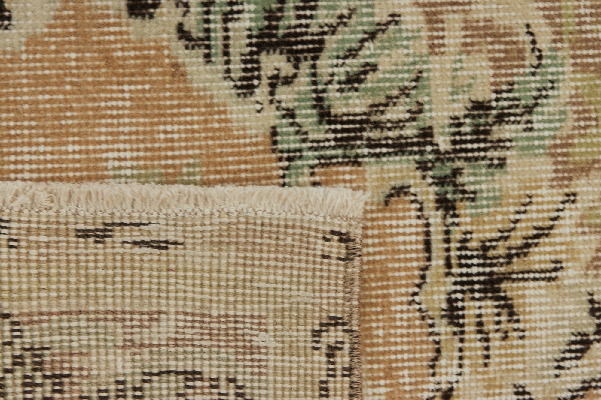 Galynah | Distinctive Aesthetic | Traditional Turkish Rug | Kuden Rugs