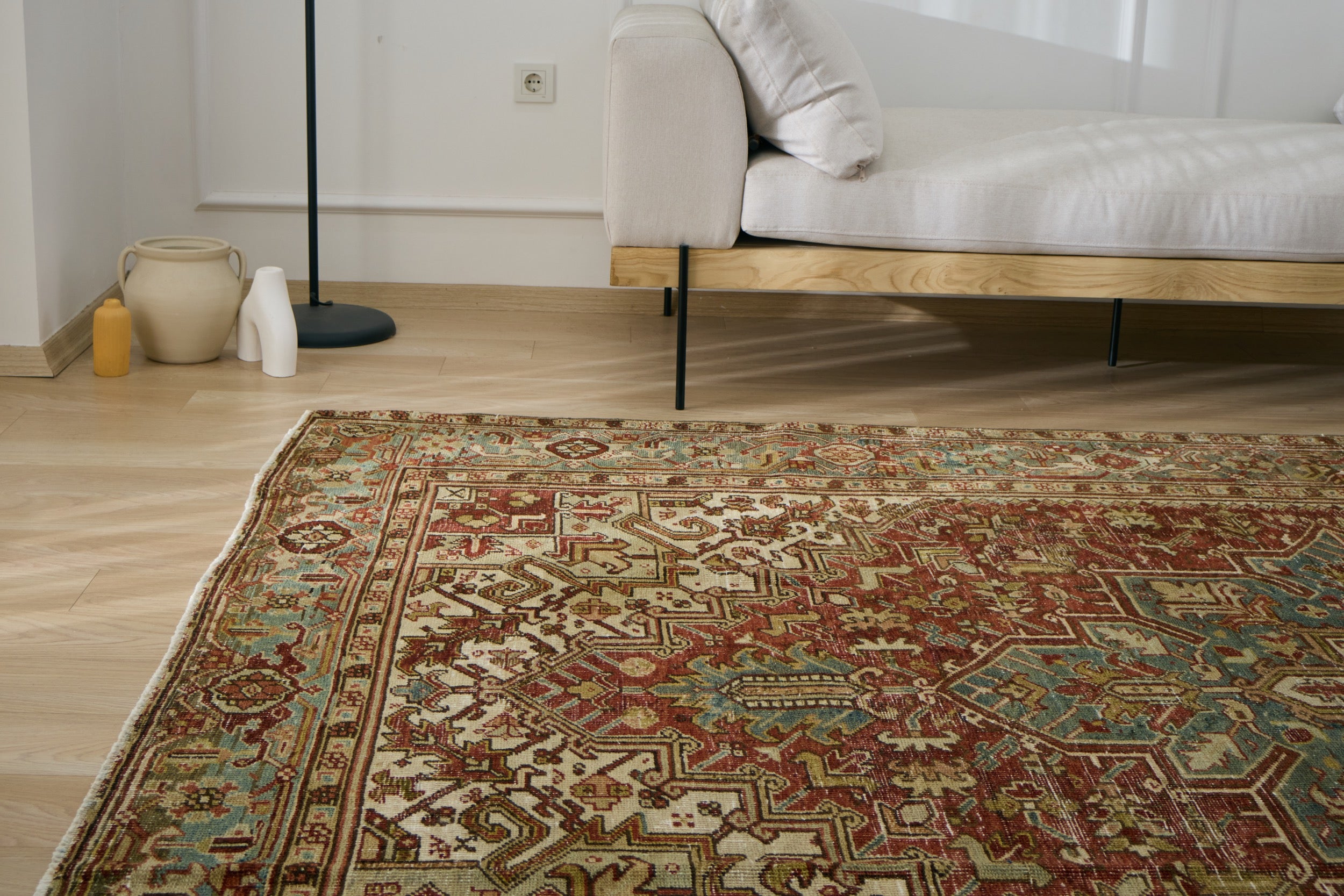 Ghita - A Tapestry of Persian Heritage | Kuden Rugs