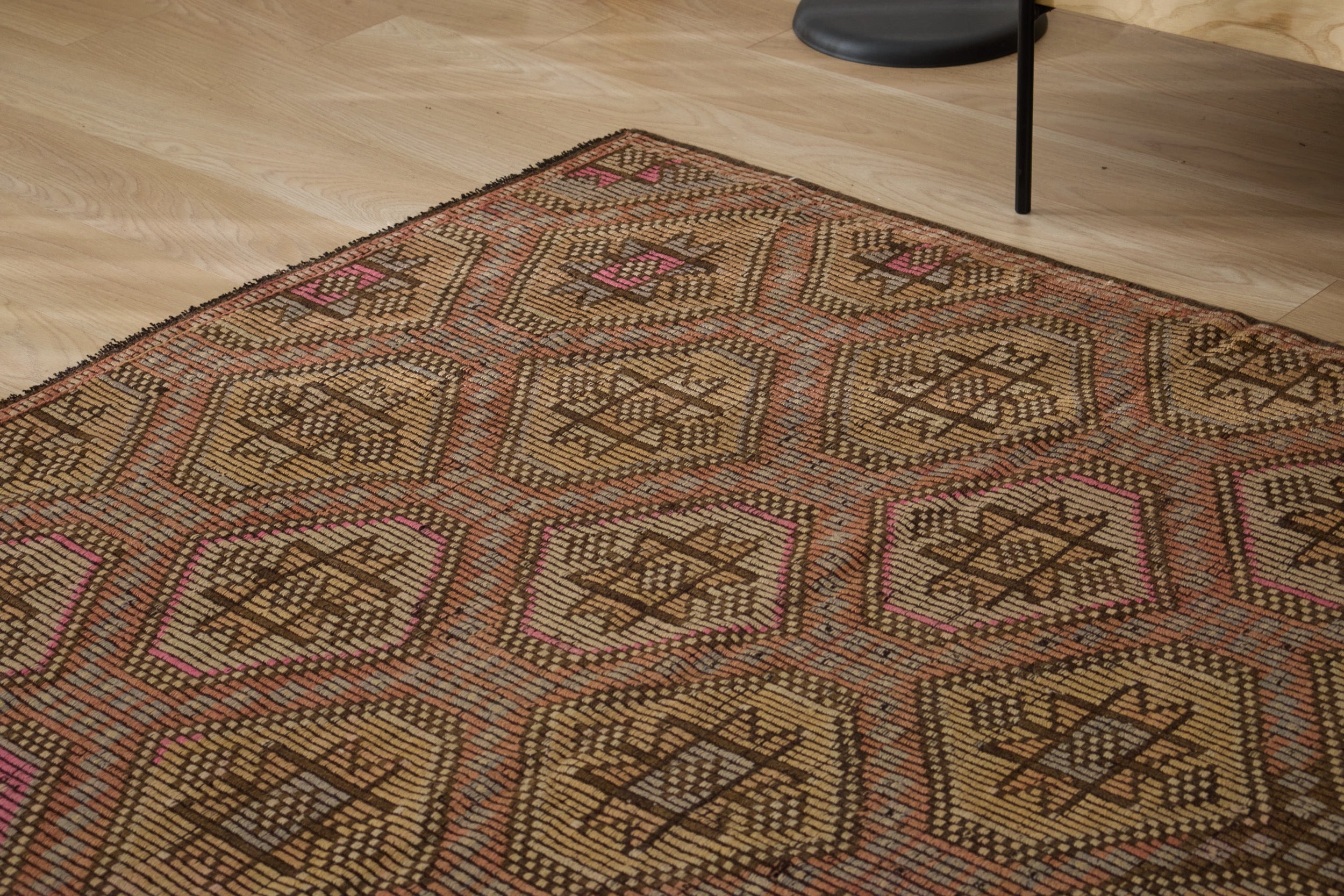Gillian - Handmade Rug | Kuden Rugs