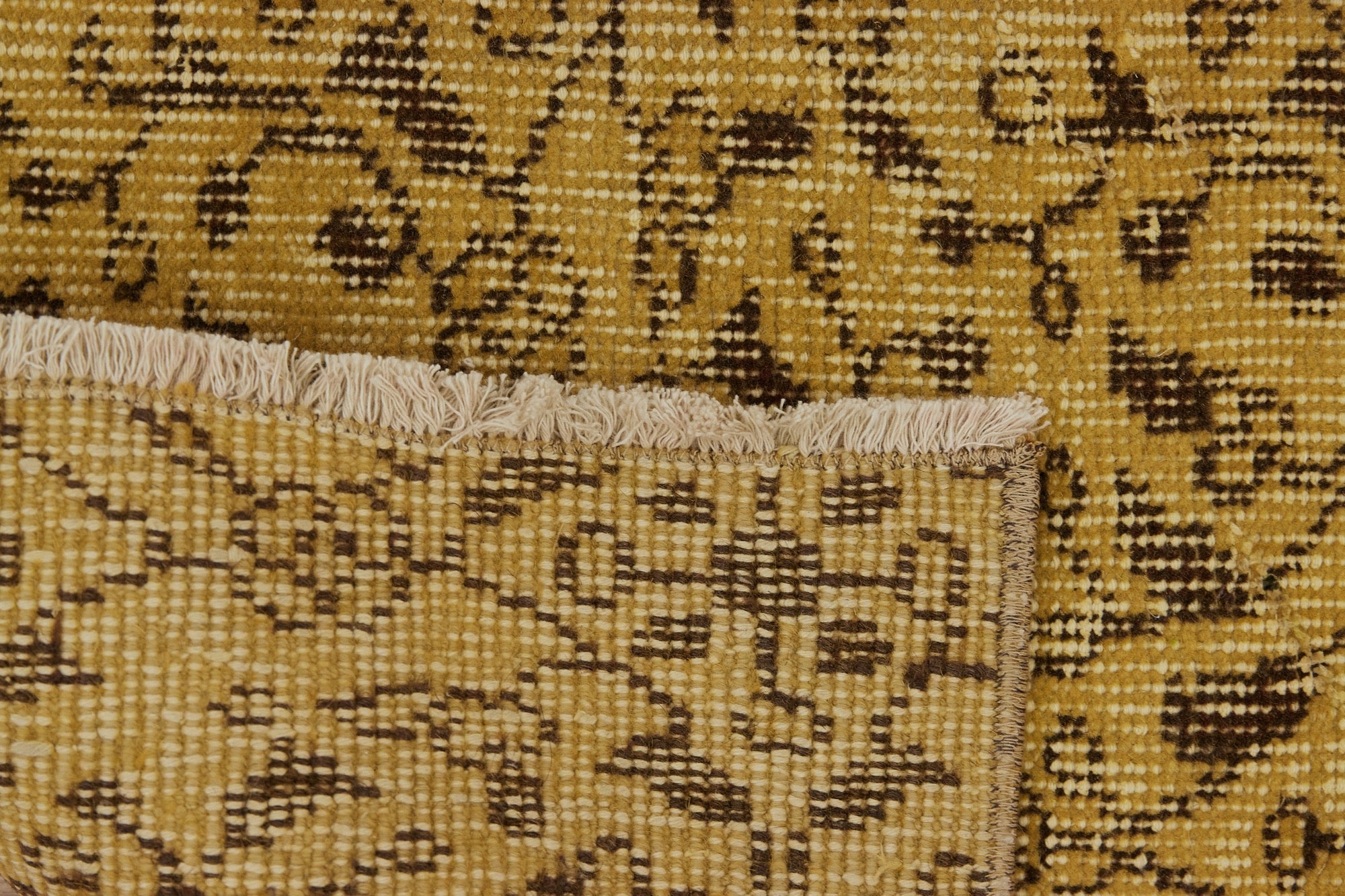 Gillien | Artisan Crafted Area Rug with Modern Flair | Kuden Rugs