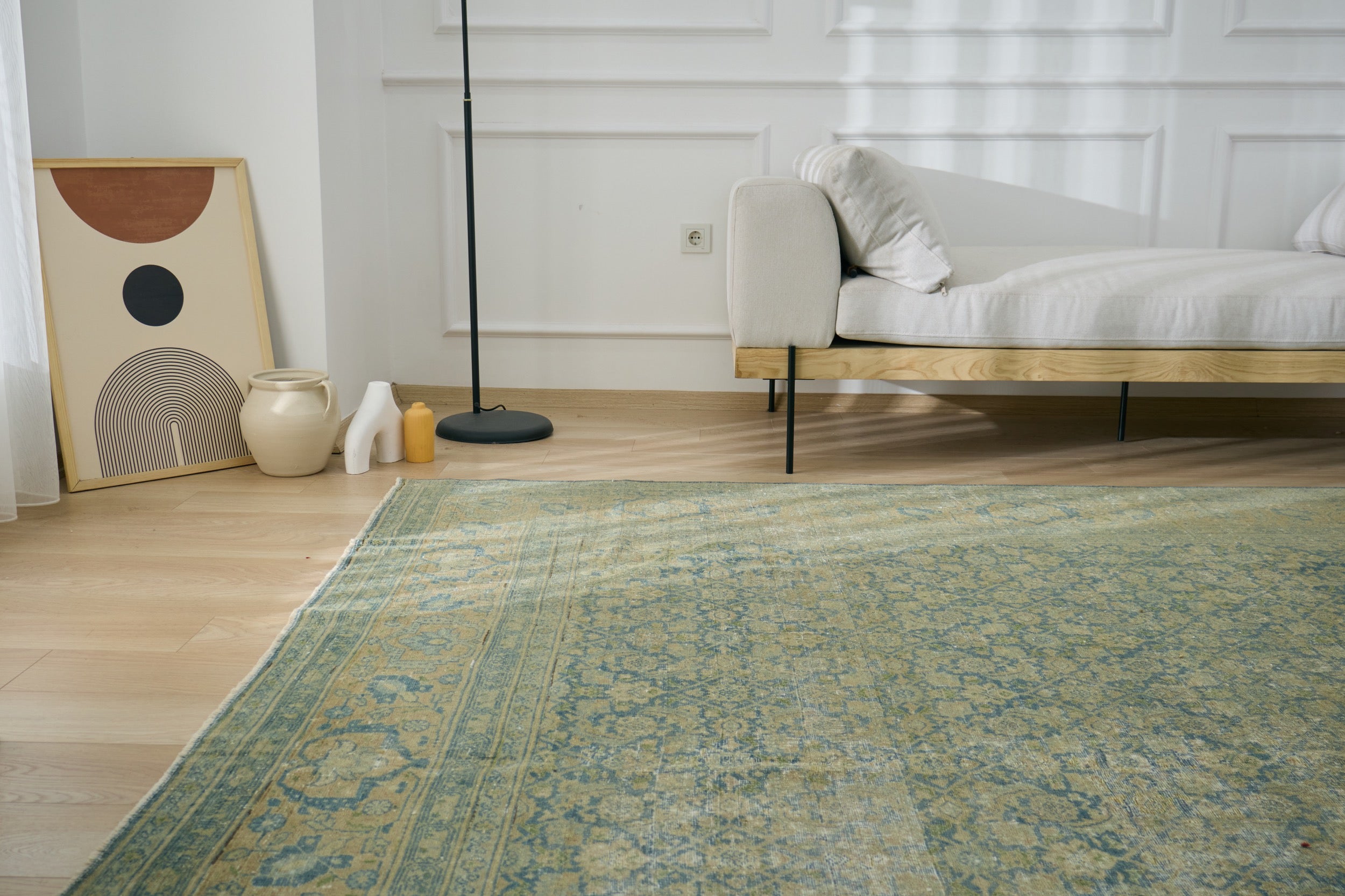 Gwenne - Persian Heritage, Contemporary Appeal | Kuden Rugs