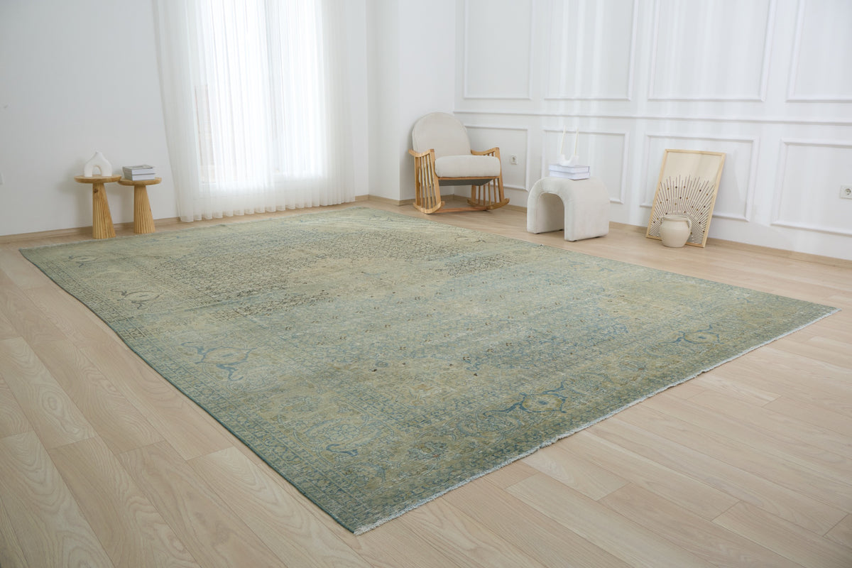 Hand-Knotted Grandeur - Gynyah Vintage Rug | Kuden Rugs