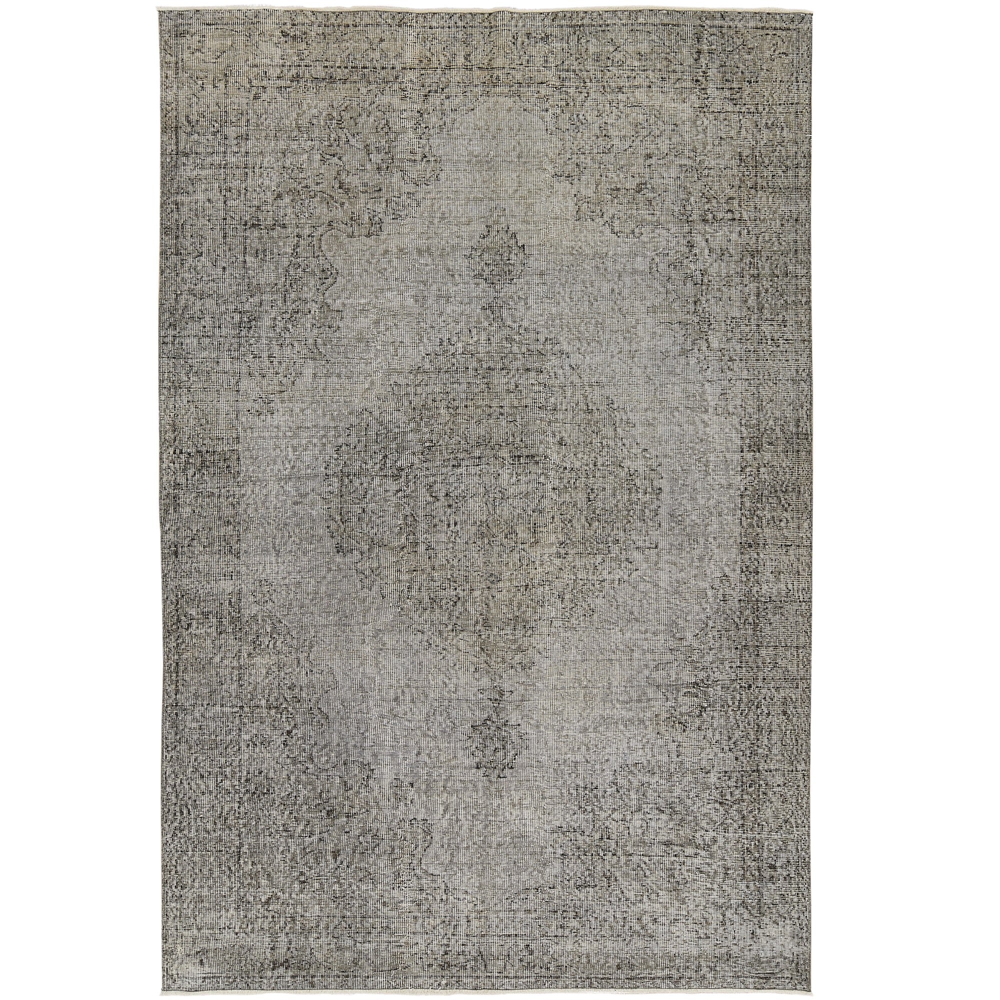 Haloona | Elegant Gray Medallion Carpet | Kuden Rugs