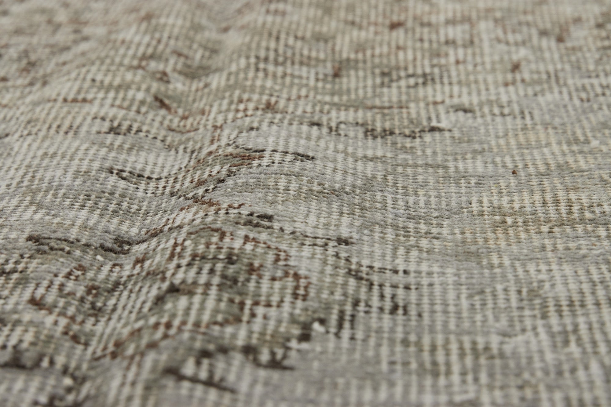 Haloona | Unique Artisan Crafted Vintage Rug | Kuden Rugs