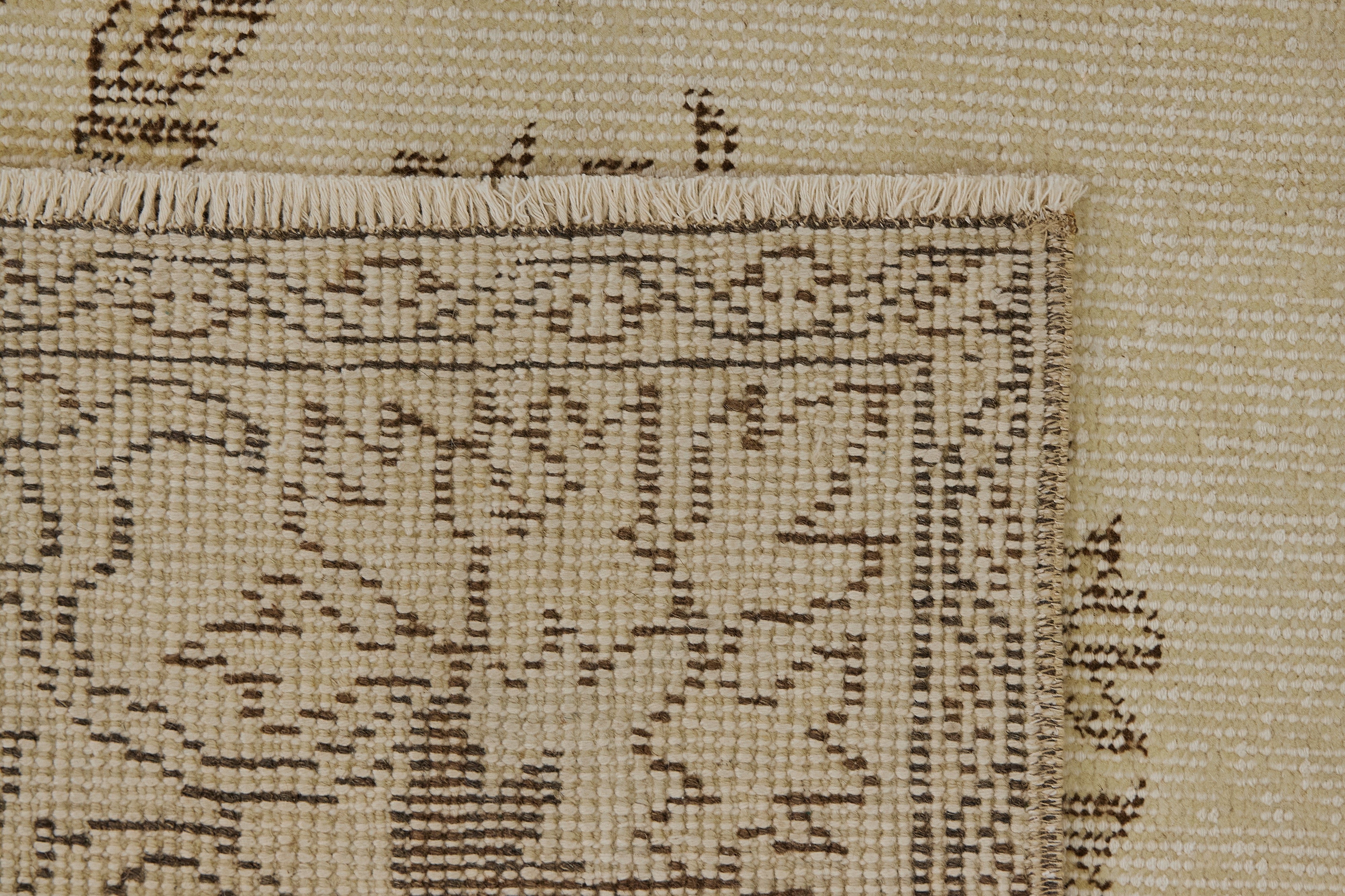 Embrace Harmony | Turkish Rug Excellence | Vintage Carpet Prestige | Kuden Rugs