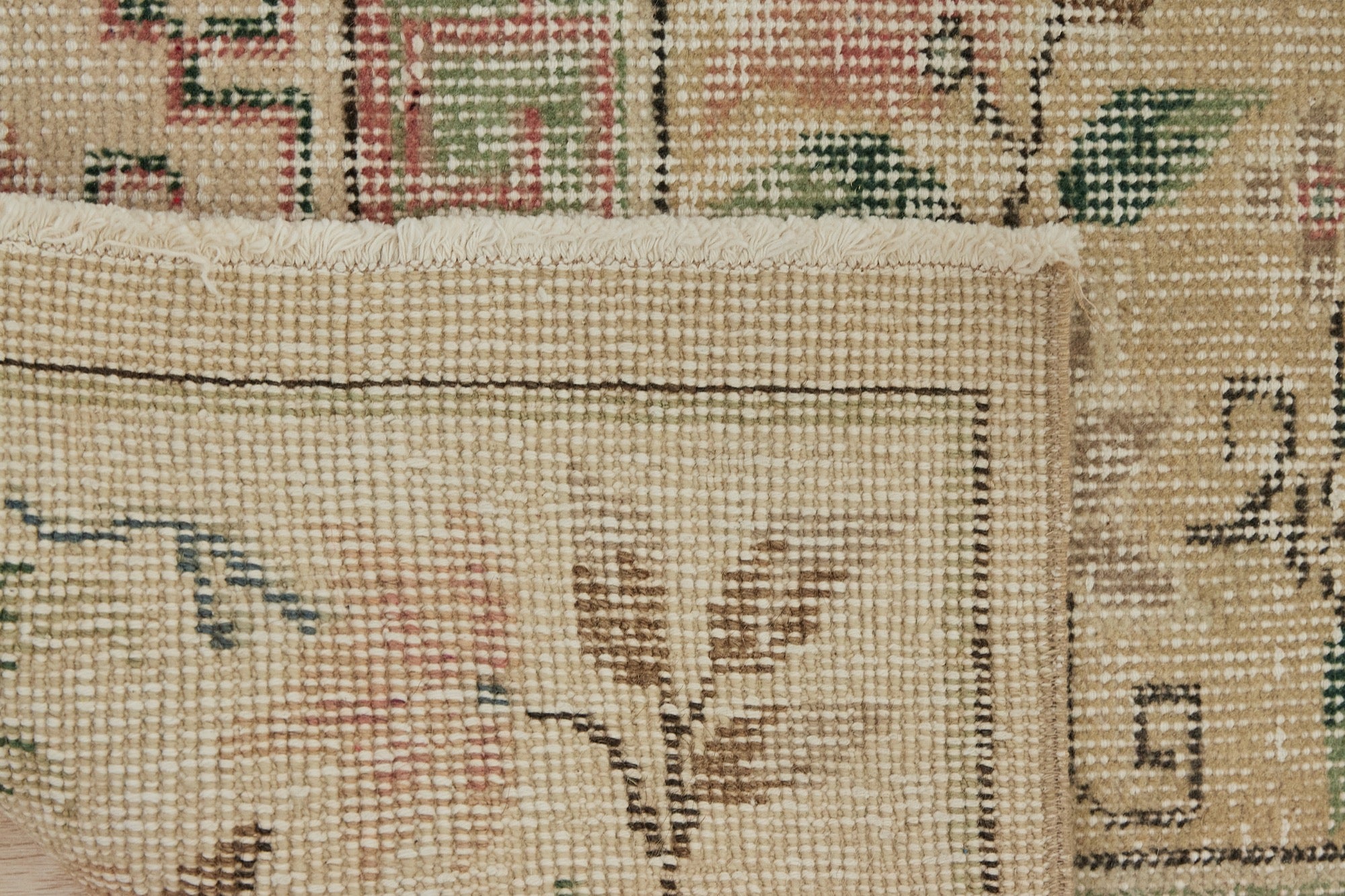 Idun | Distinctive Aesthetic | Traditional Turkish Rug | Kuden Rugs