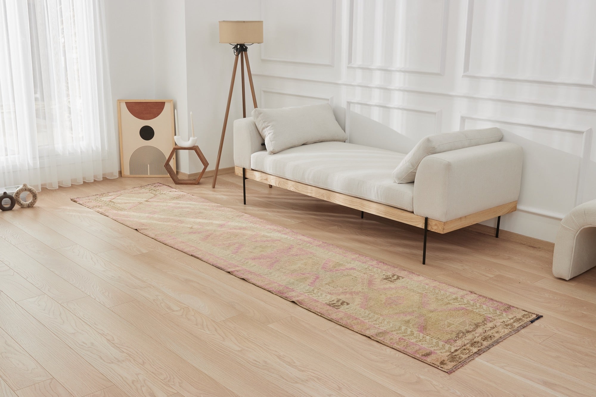 Jaslyn | Vintage Wool Runner Rug with Modern Twist | Kuden Rugs