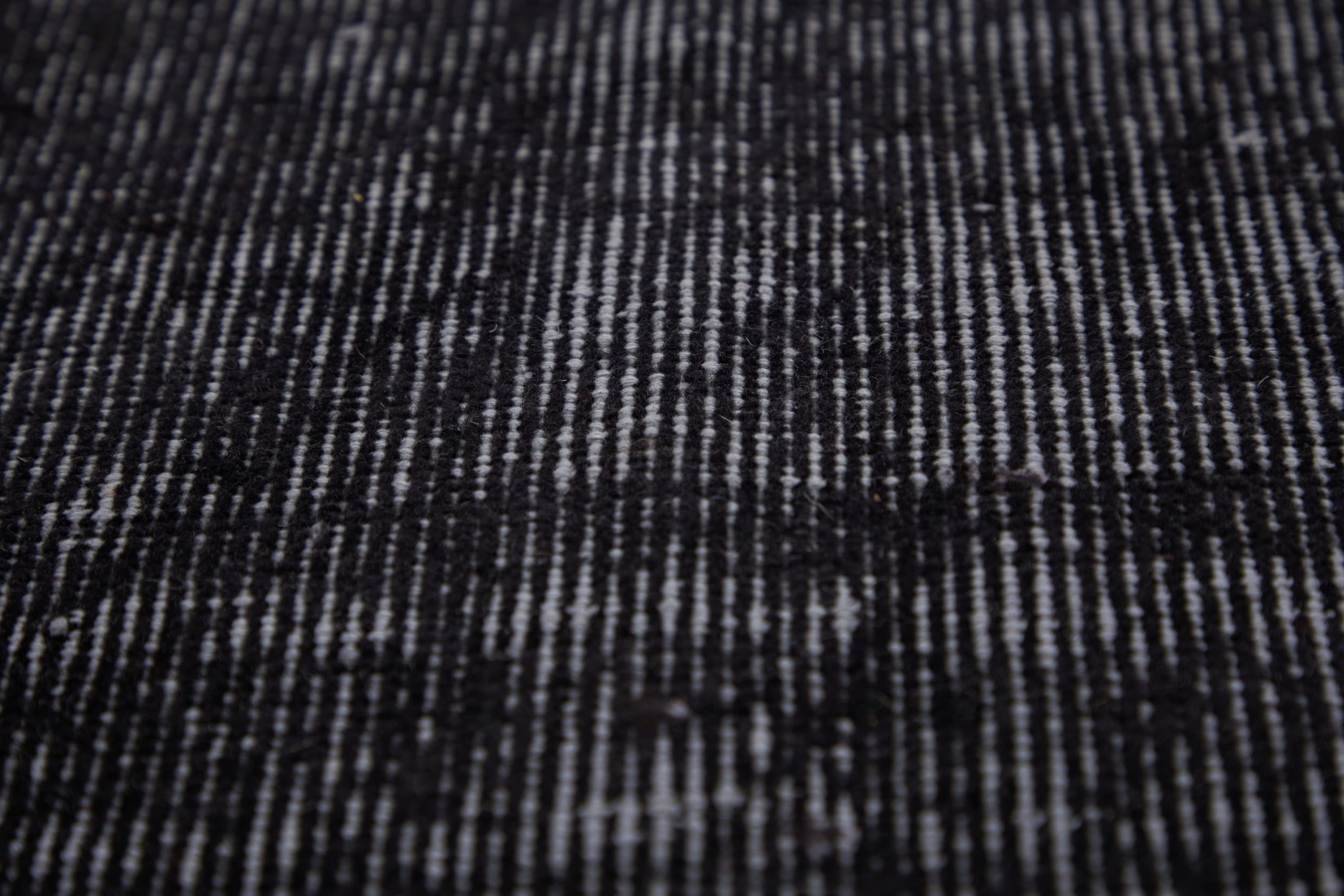 Jaylene | Monochrome Masterpiece | Sophisticated Turkish Craft | Kuden Rugs