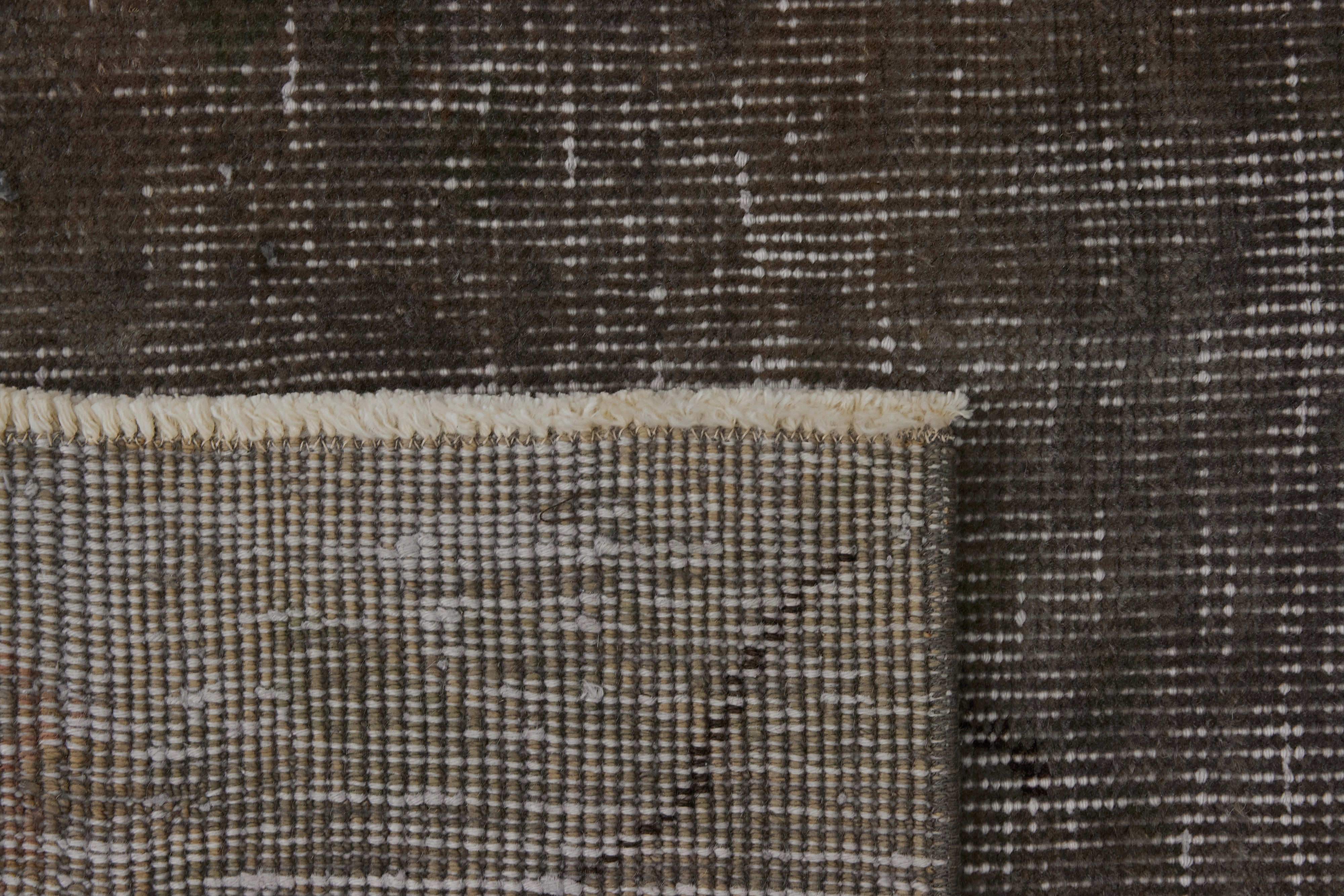 Embrace Juliet | Turkish Rug Excellence | Vintage Carpet Prestige | Kuden Rugs