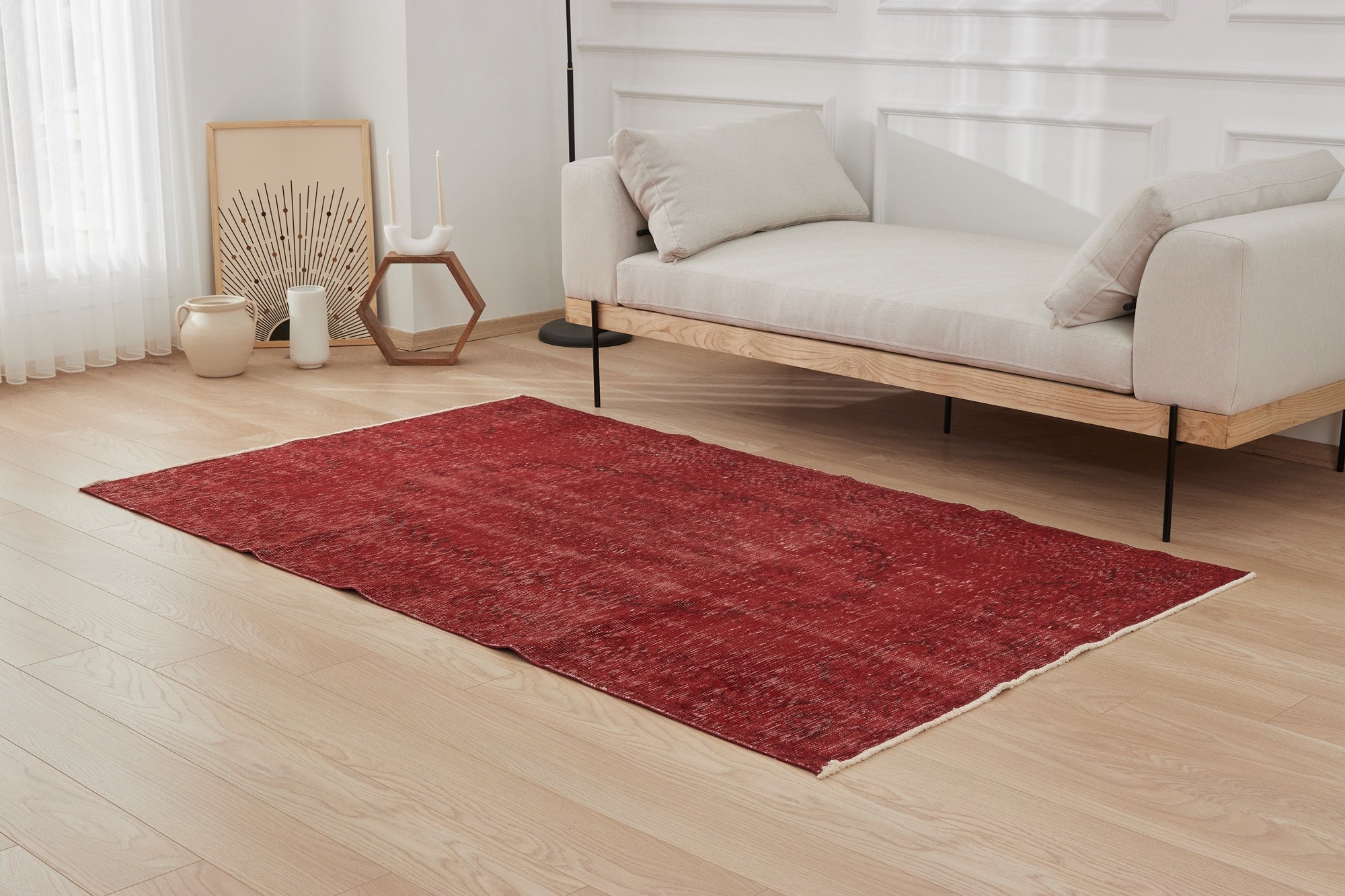 Kezzy | Medallion Motif in a Vintage Carpet | Kuden Rugs