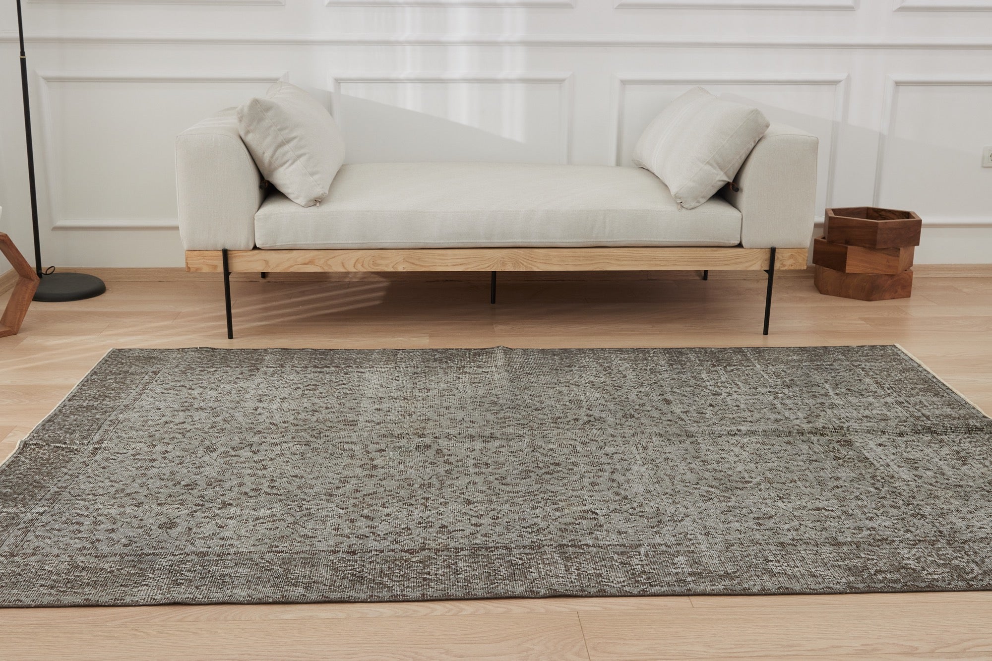 Kimimela | Sophisticated Vintage Rug Craftsmanship | Kuden Rugs