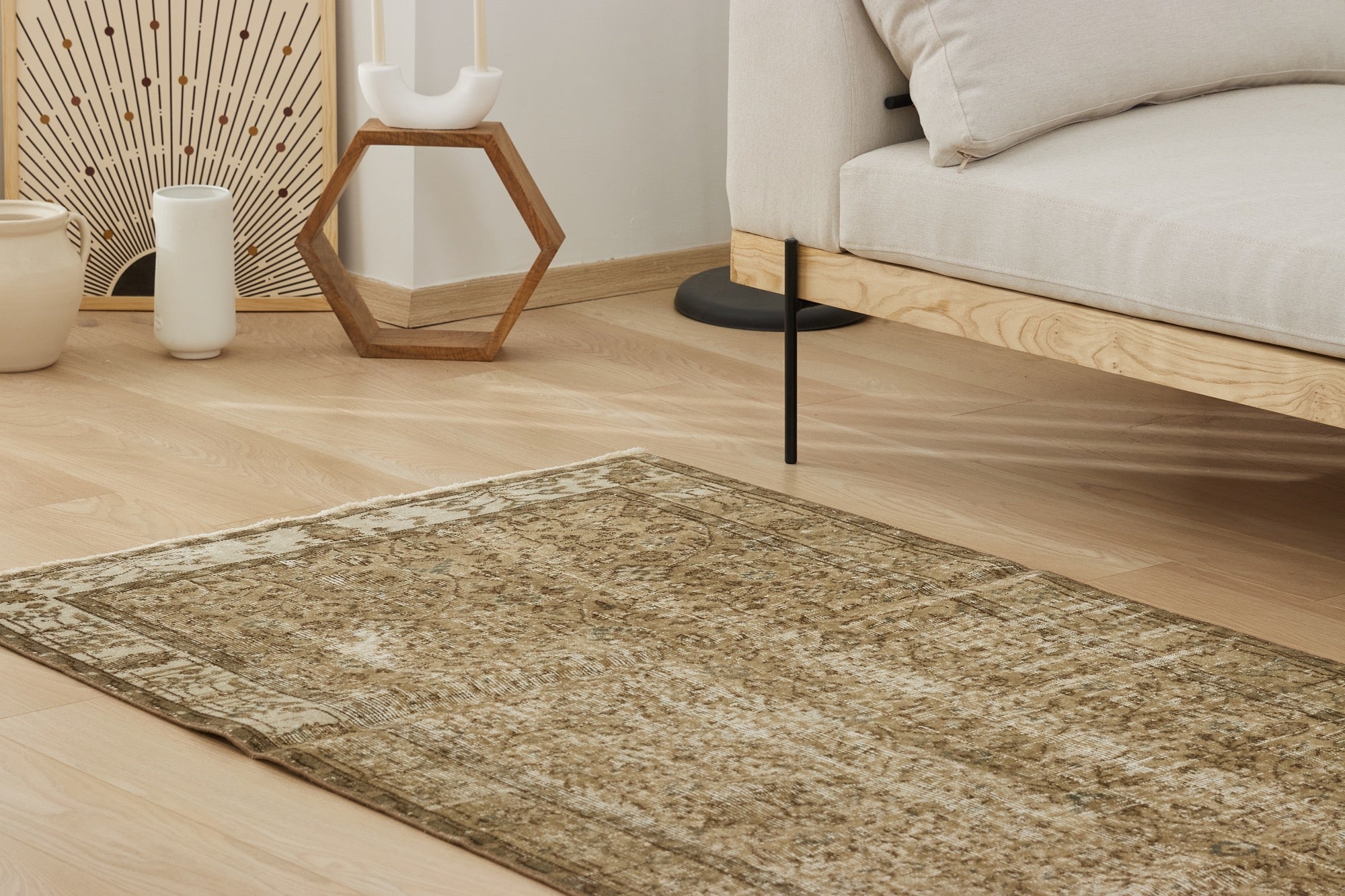 Kimora | Time-Honored Turkish Rug | Artisanal Carpet Mastery | Kuden Rugs