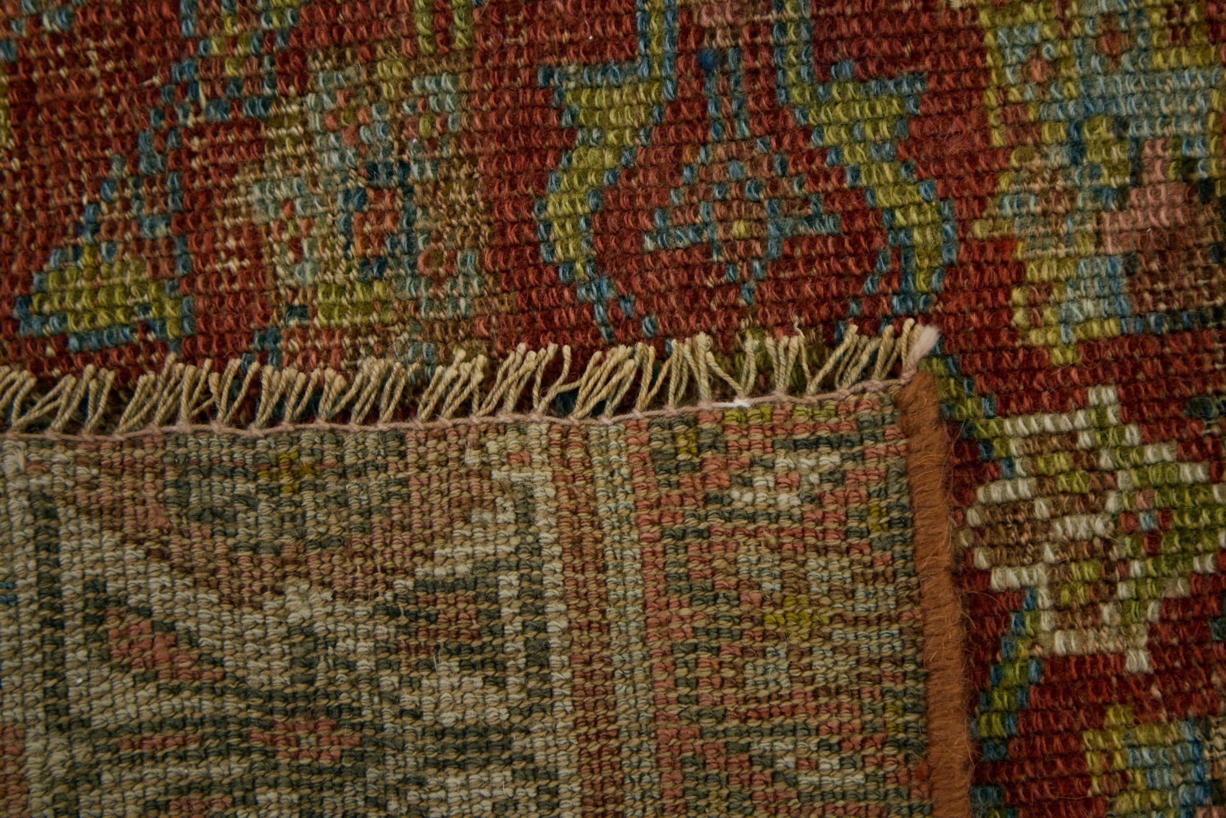 Kristyn - Weaving Kurdish Tradition into Elegant Decors | Kuden Rugs