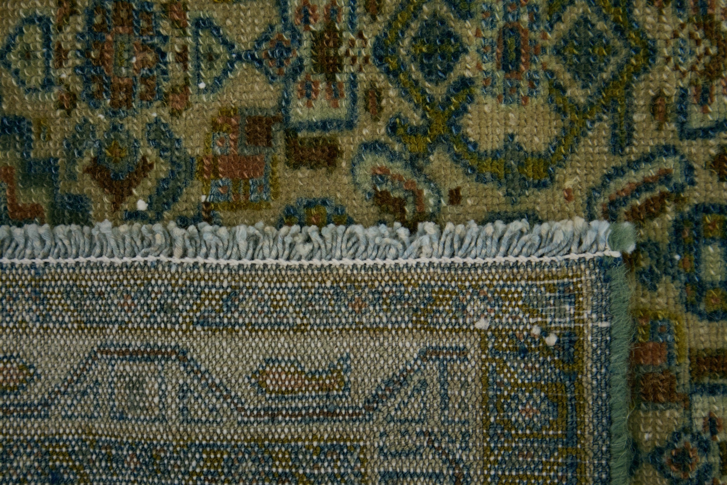 Lesley - From the Looms of Persia to Modern Elegance | Kuden Rugs
