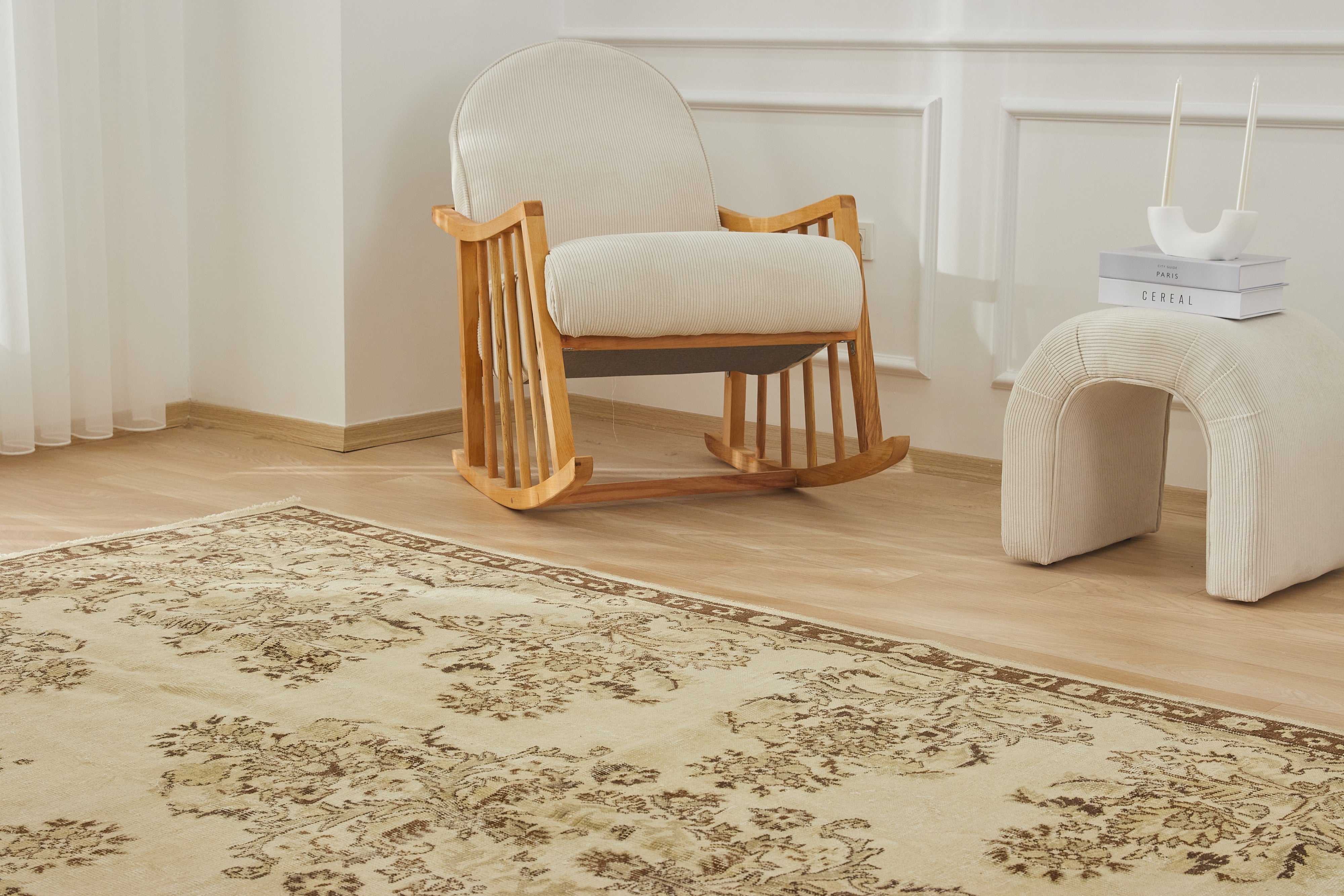 Turkish Artistry - May's Hand-Knotted Rug Heritage