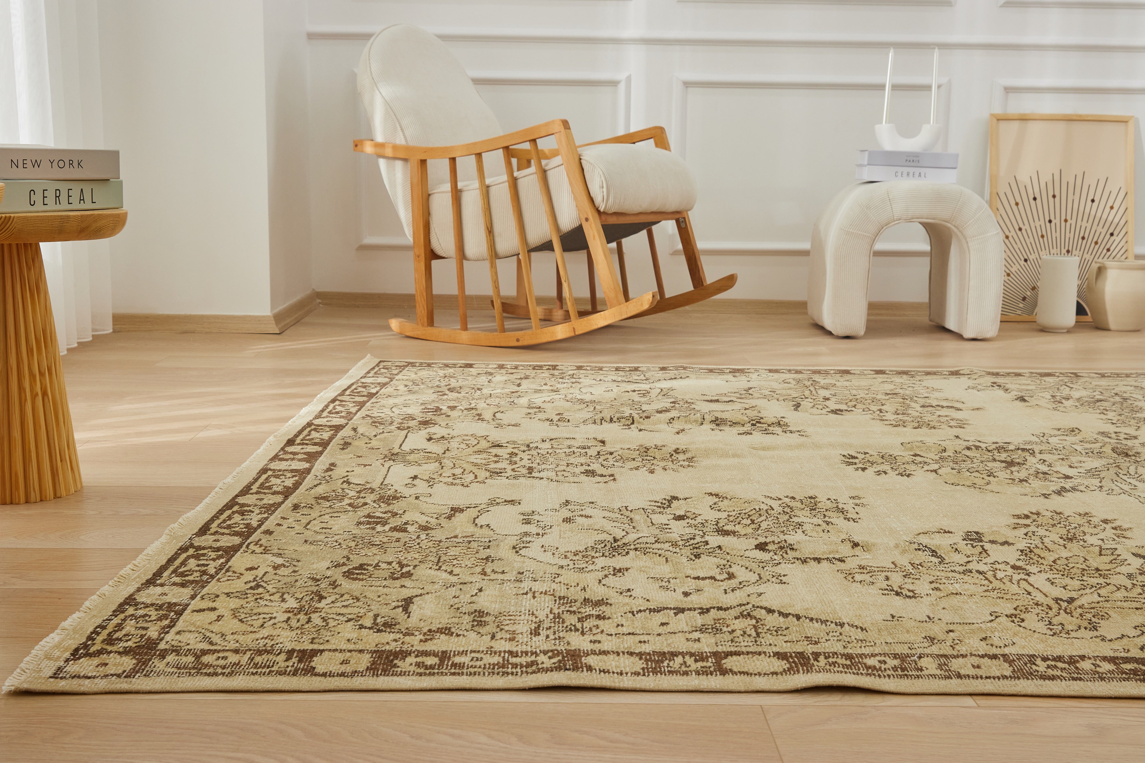 1970's Vintage Refinement - May's Elegant Carpet Weave