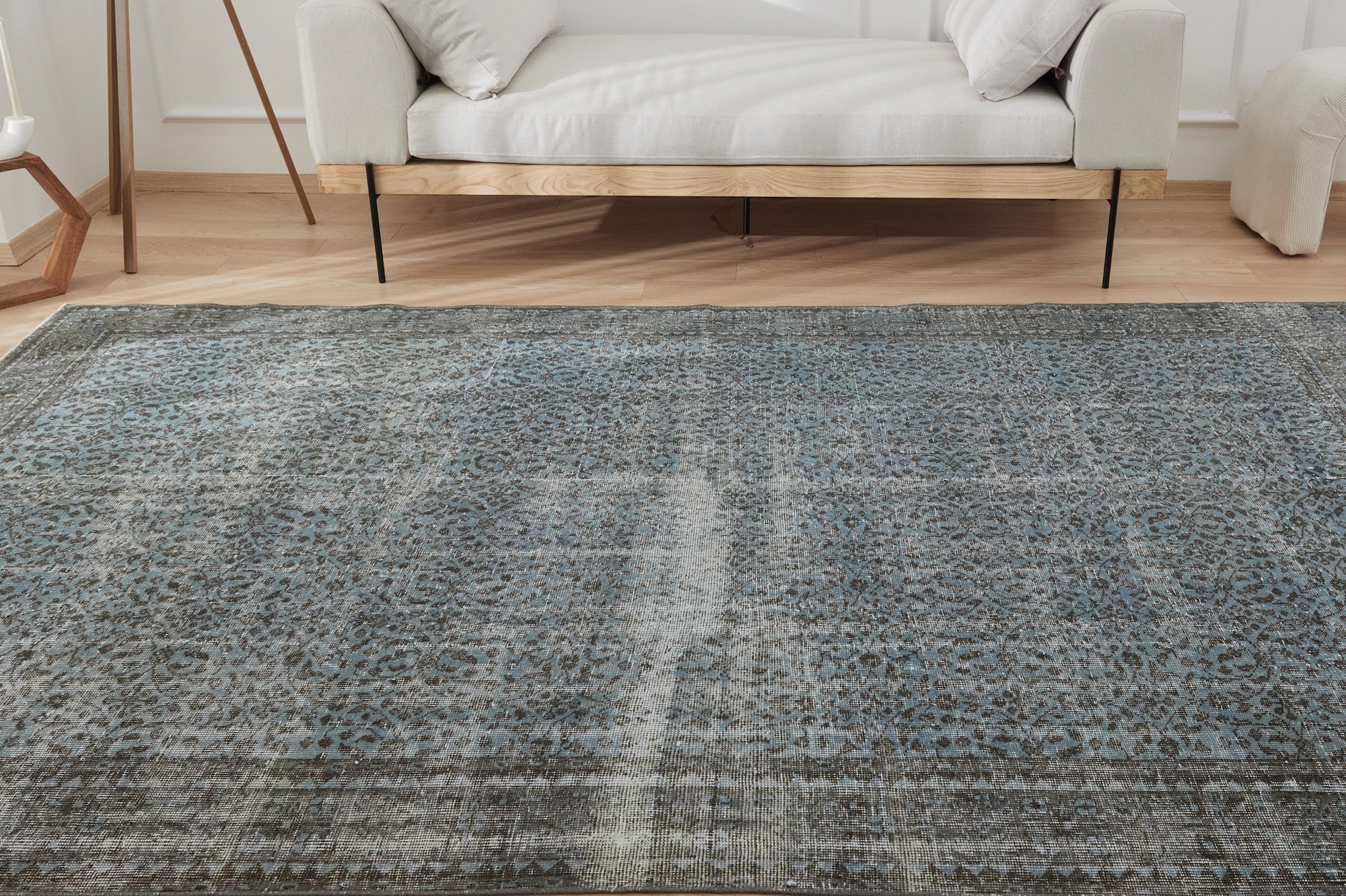 Meagan | Timeless Elegance in a Modern Rug | Kuden Rugs